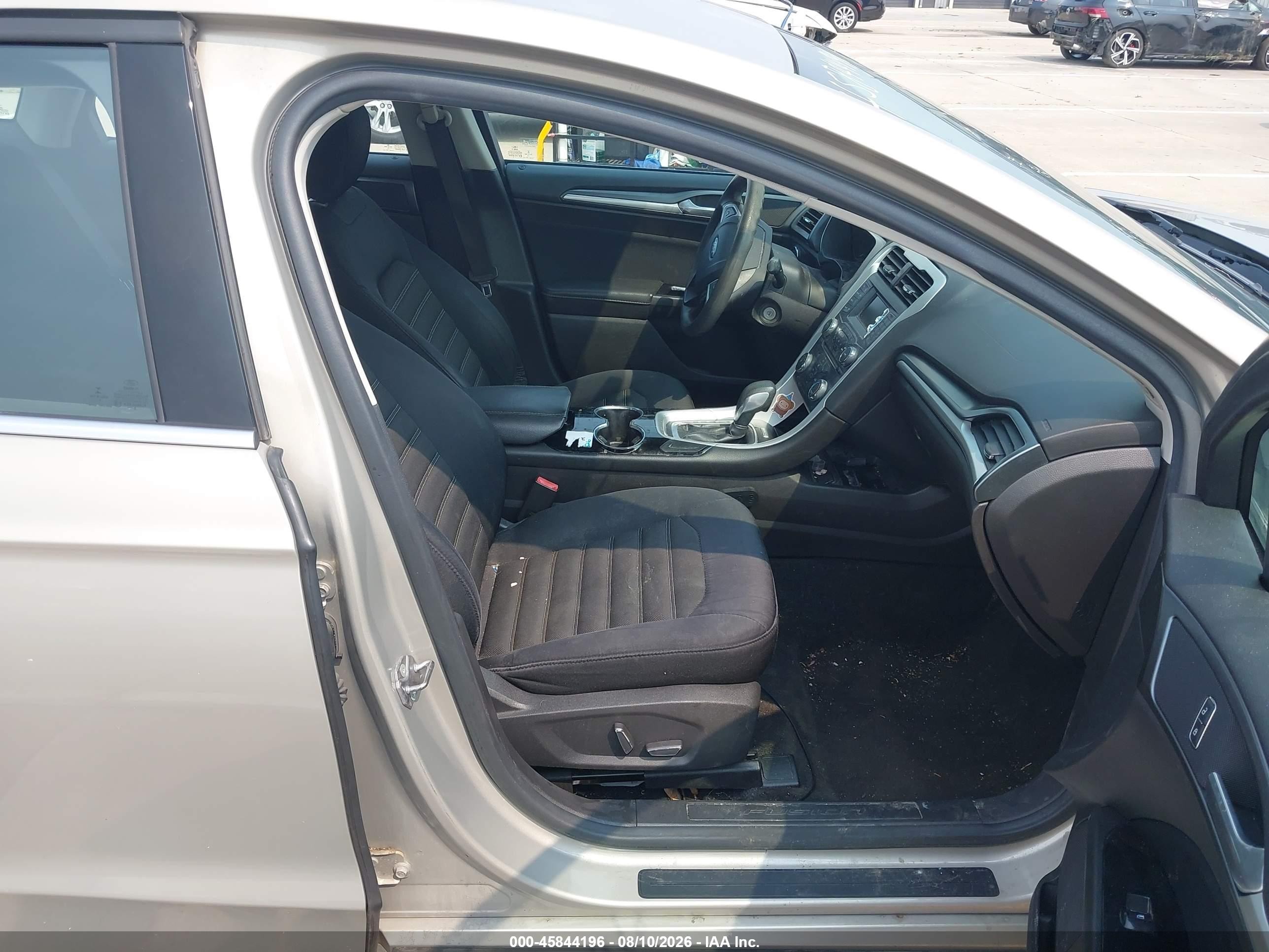 2015 Ford Fusion Se Tan vin: 3FA6P0HD3FR296028
