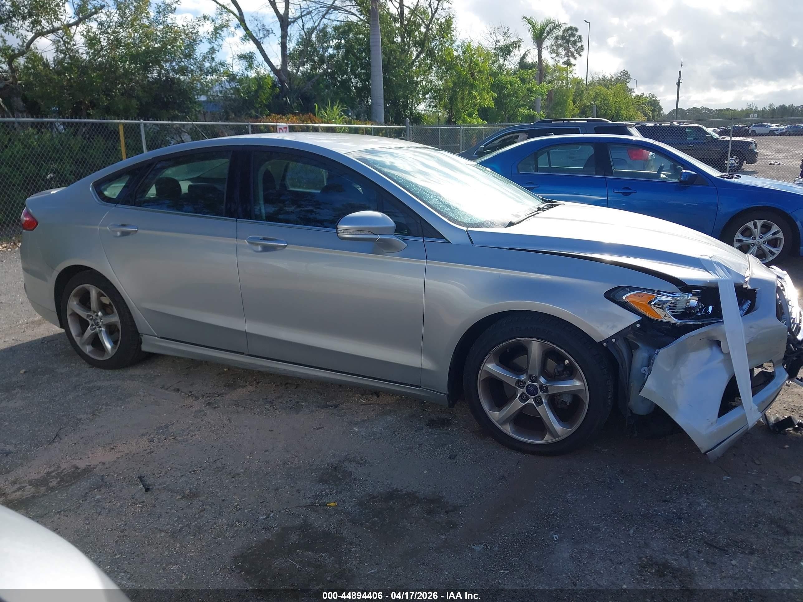 2016 Ford Fusion Se Silver vin: 3FA6P0HD3GR390864