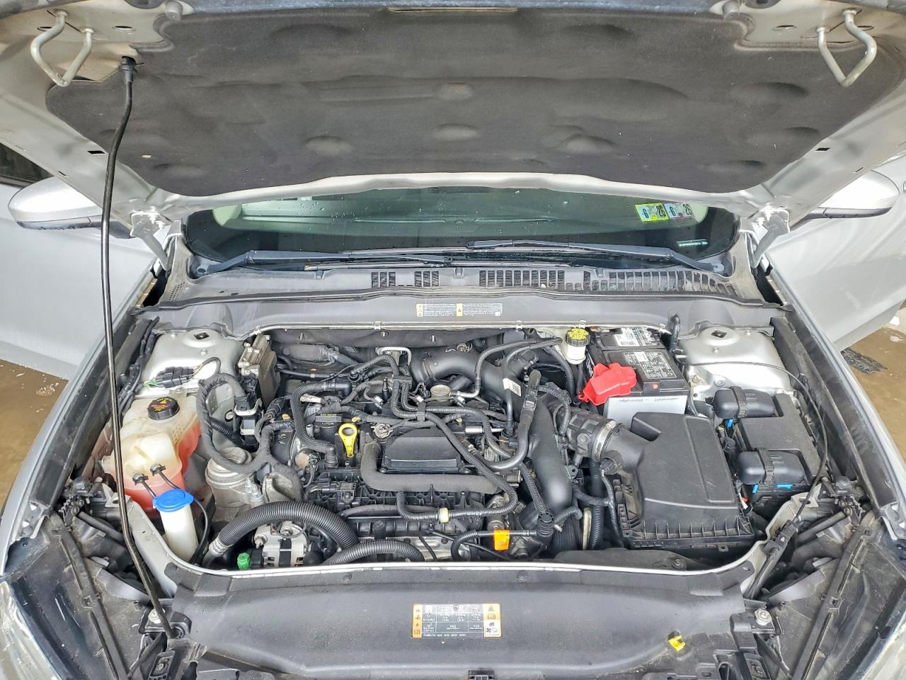 2018 Ford Fusion Se Silver vin: 3FA6P0HD3JR158210