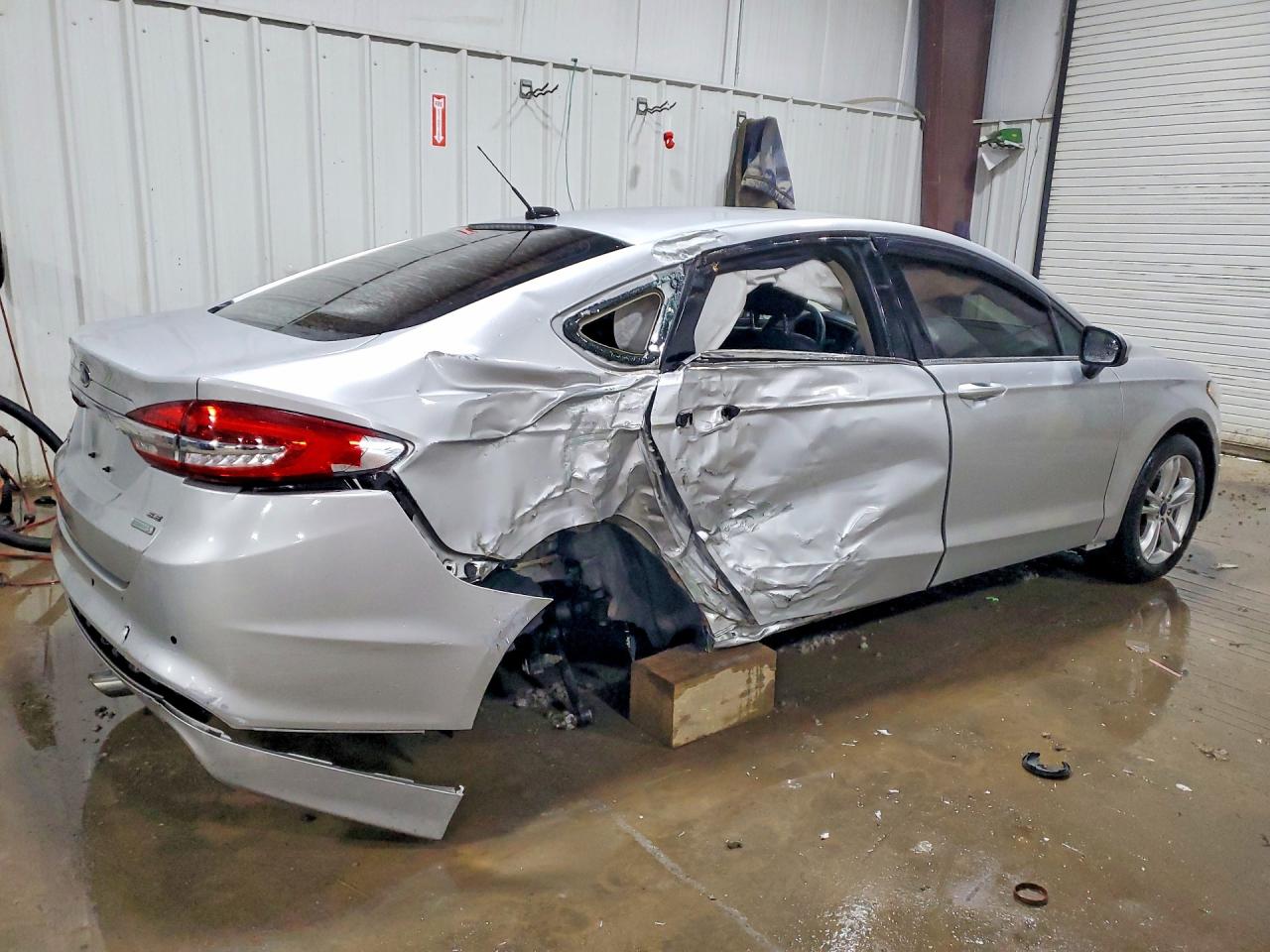2018 Ford Fusion Se Silver vin: 3FA6P0HD3JR158210