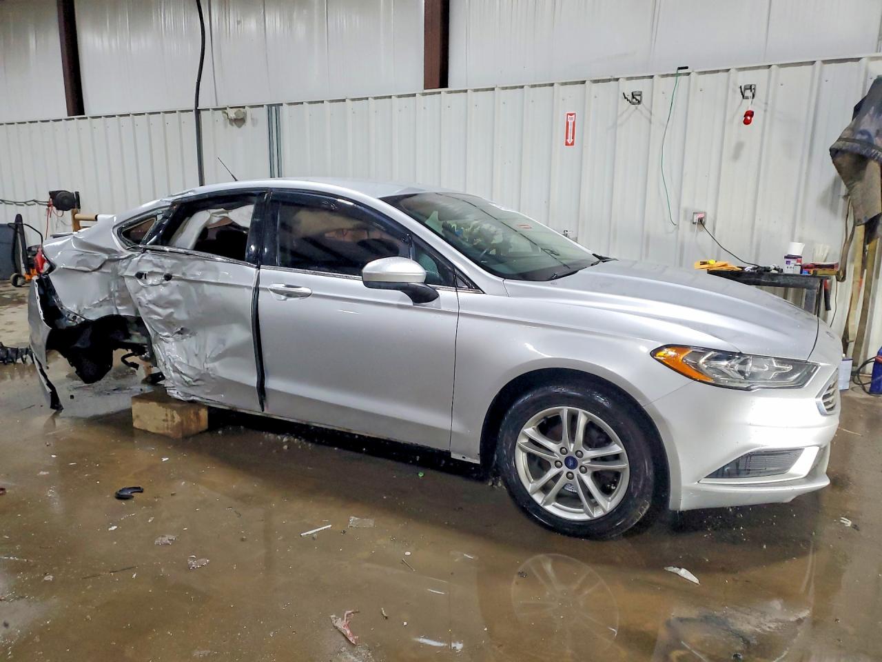 2018 Ford Fusion Se Silver vin: 3FA6P0HD3JR158210