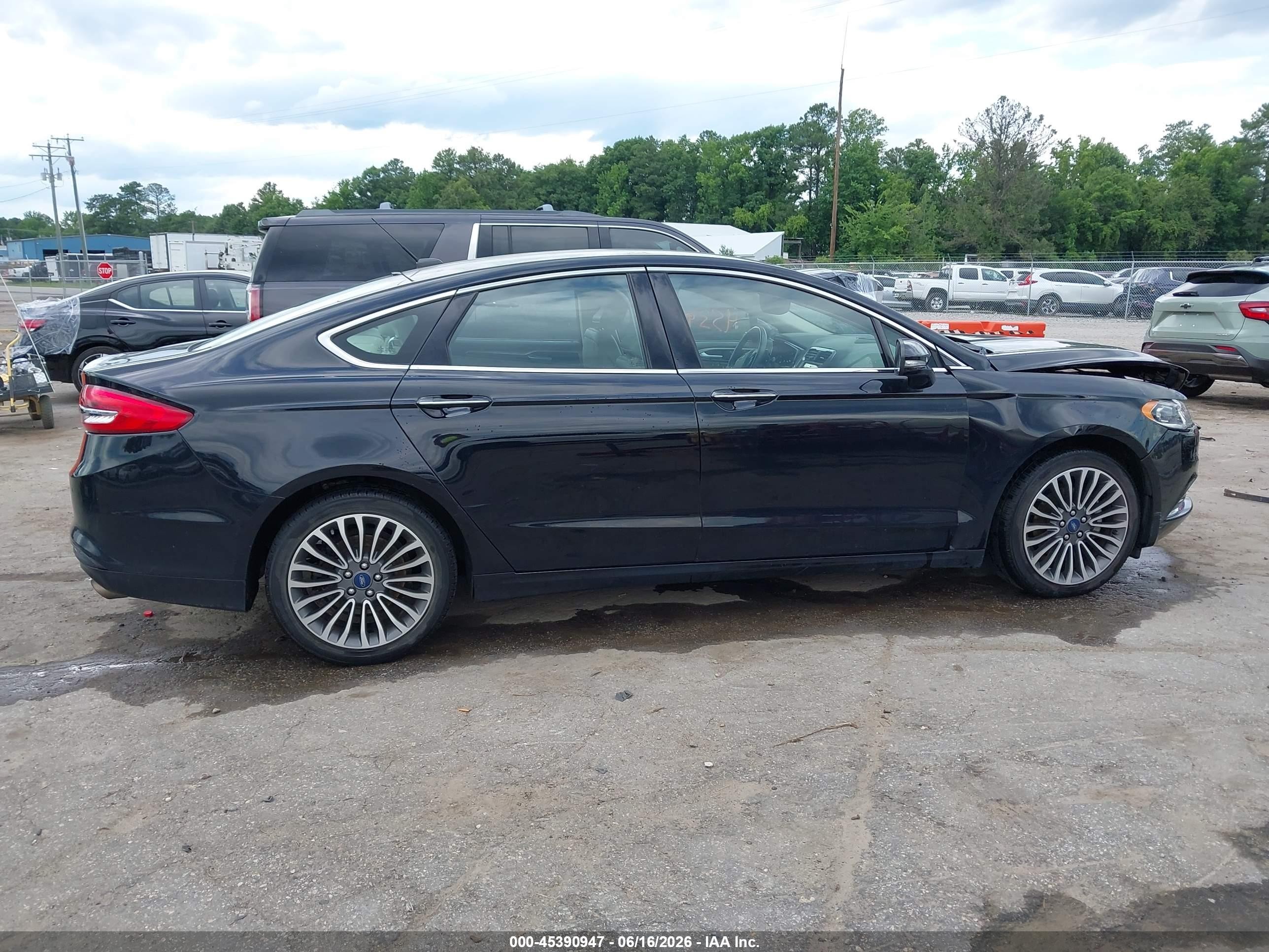 2018 Ford Fusion Se Black vin: 3FA6P0HD3JR217000