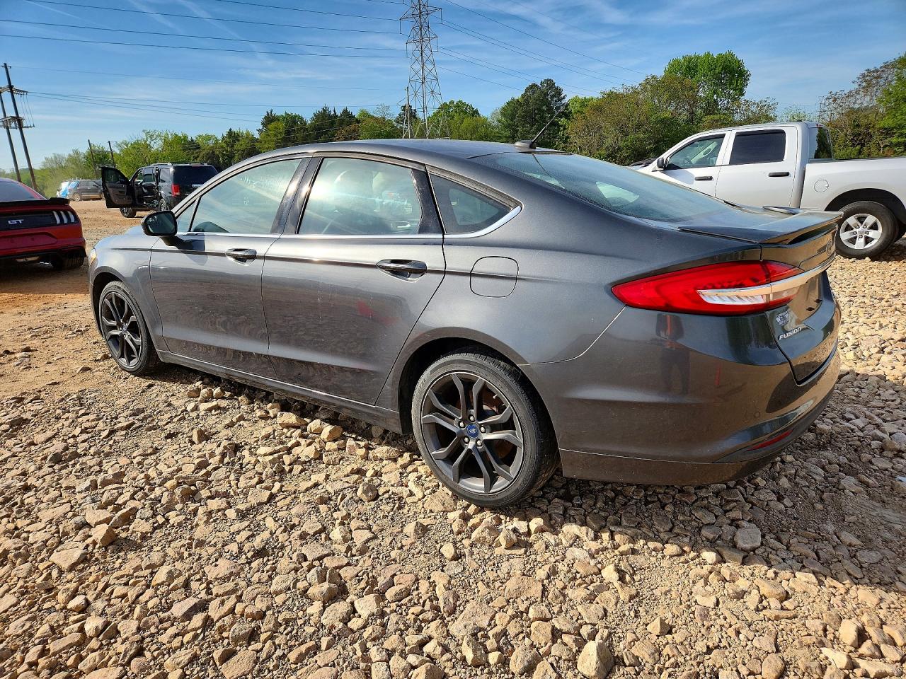 2018 Ford Fusion Se Gray vin: 3FA6P0HD3JR251339