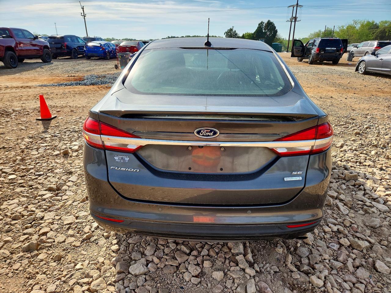 2018 Ford Fusion Se Gray vin: 3FA6P0HD3JR251339