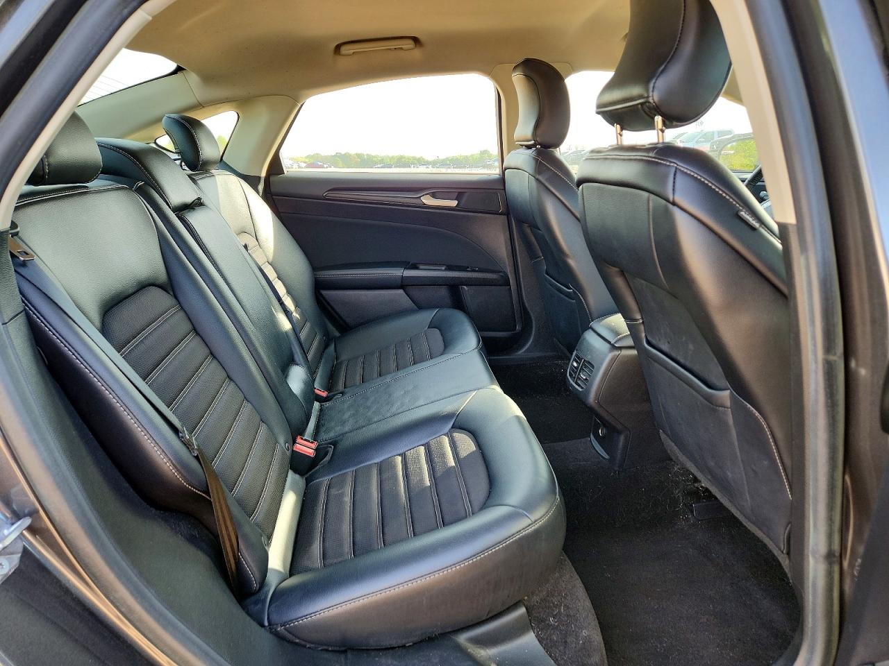 2018 Ford Fusion Se Gray vin: 3FA6P0HD3JR251339