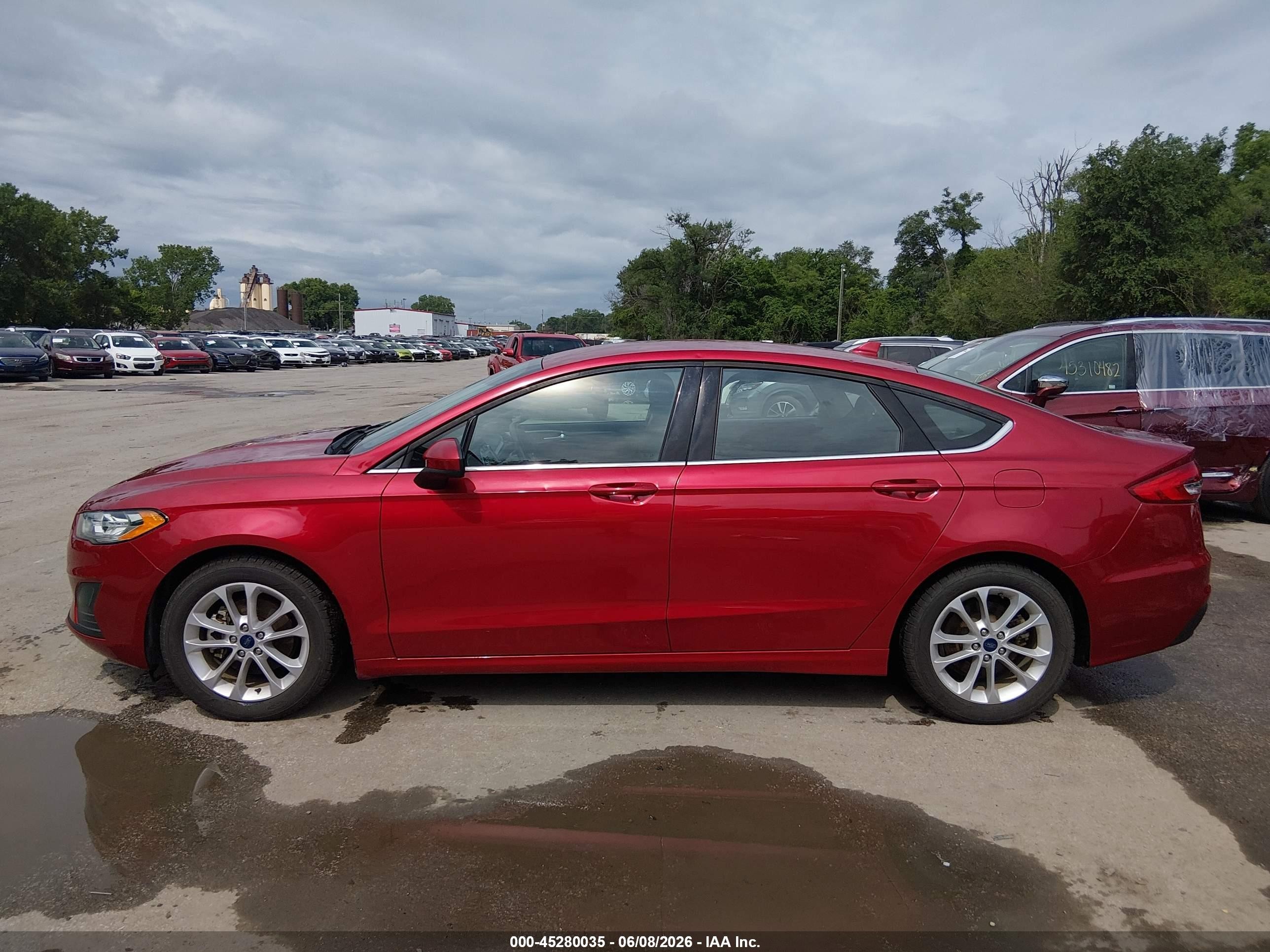 2020 Ford Fusion Se Red vin: 3FA6P0HD3LR219882
