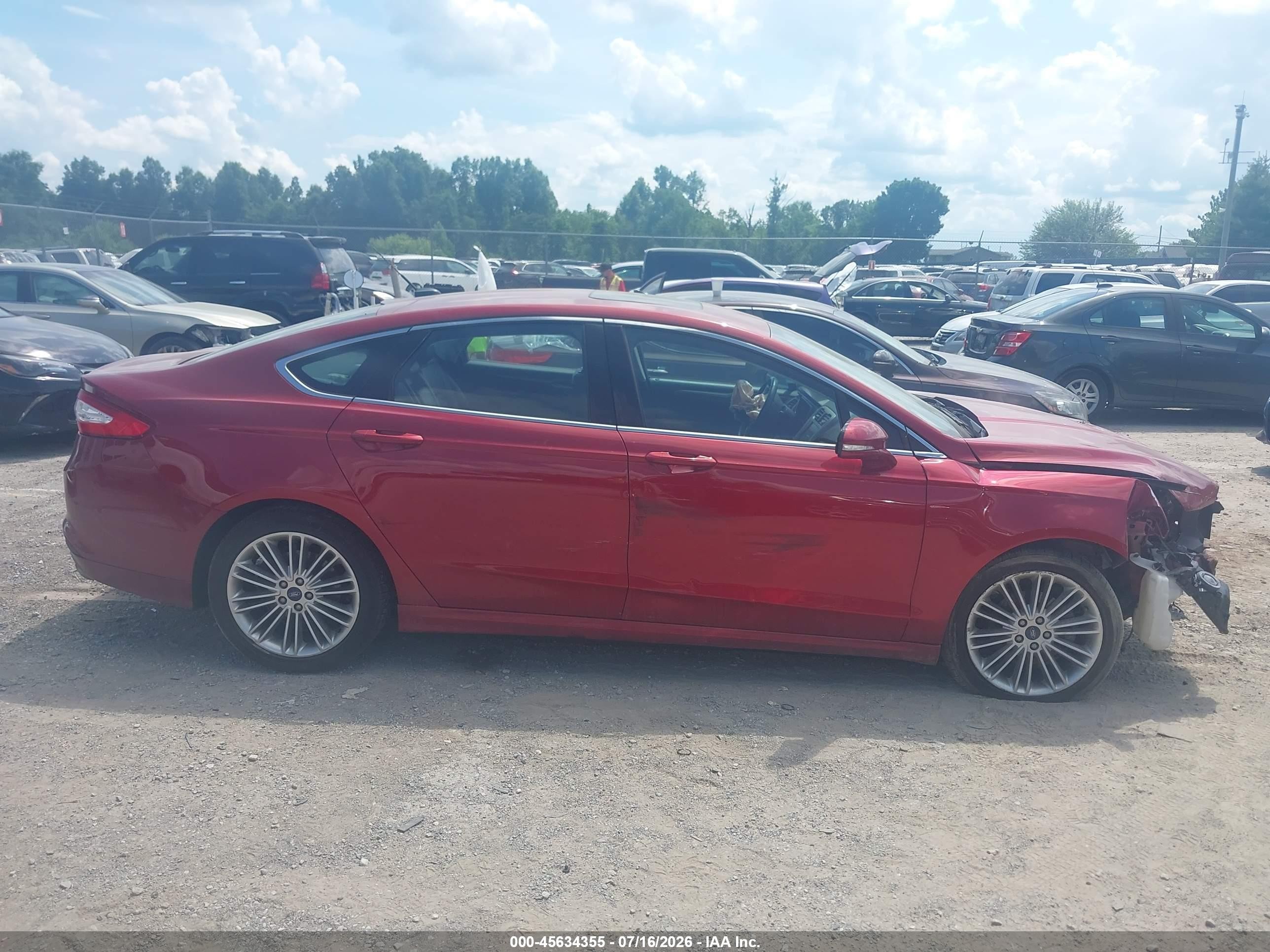 2014 Ford Fusion Se Красный vin: 3FA6P0HD4ER127506
