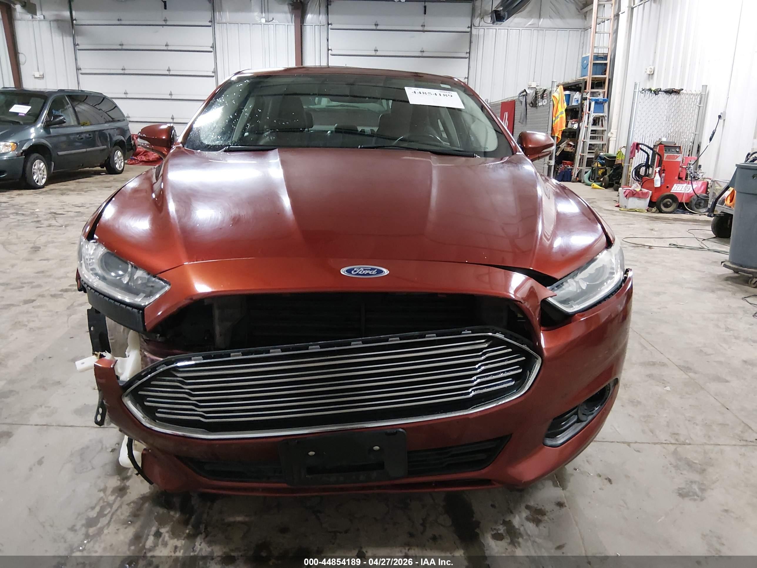 2014 Ford Fusion Se Красный vin: 3FA6P0HD4ER135394