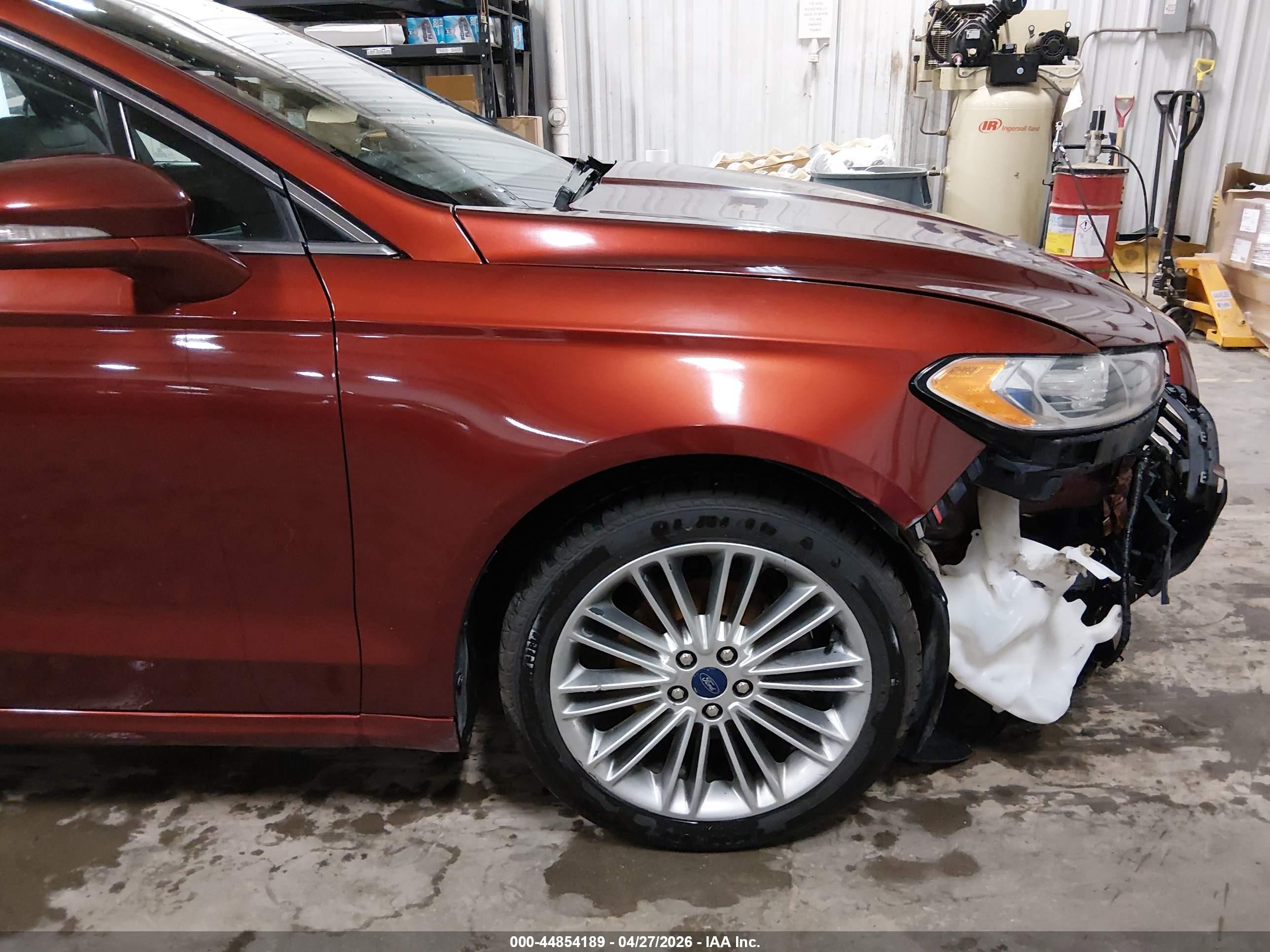 2014 Ford Fusion Se Красный vin: 3FA6P0HD4ER135394