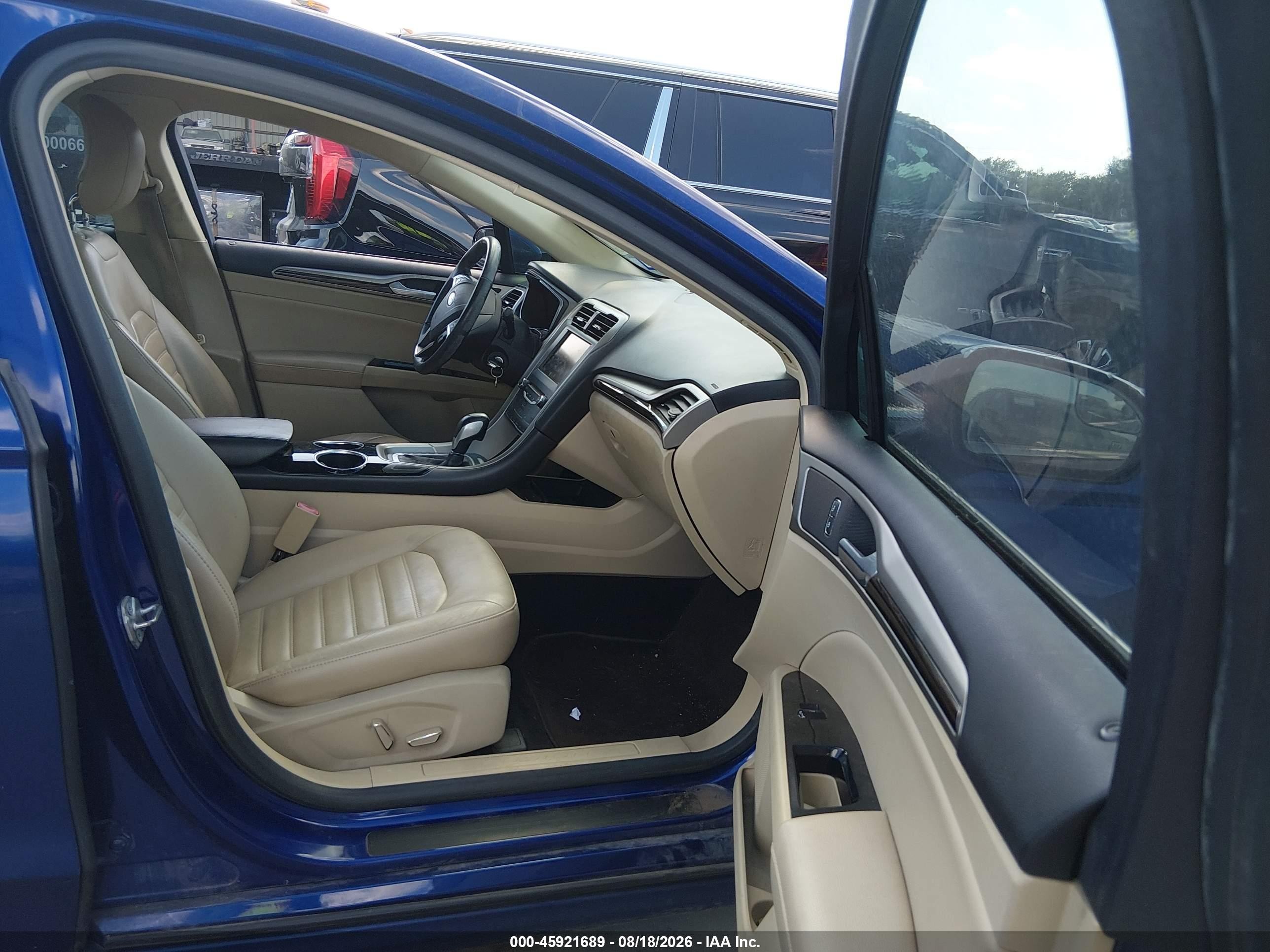 2014 Ford Fusion Se Синий vin: 3FA6P0HD4ER149148