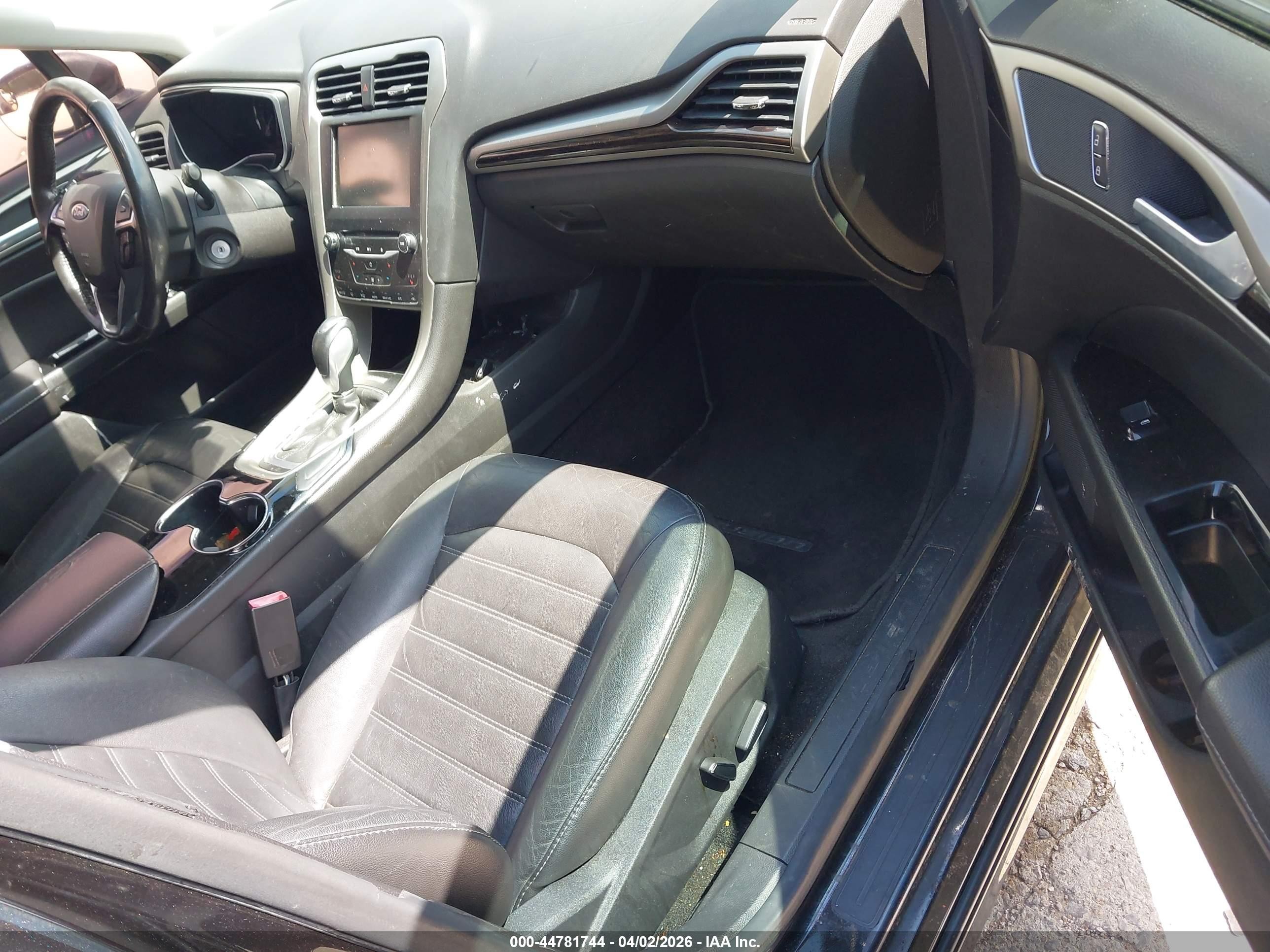 2014 Ford Fusion Se Black vin: 3FA6P0HD4ER240775