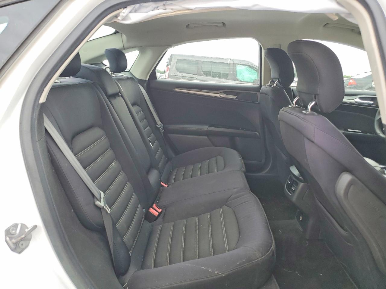 2015 Ford Fusion Se White vin: 3FA6P0HD4FR129368