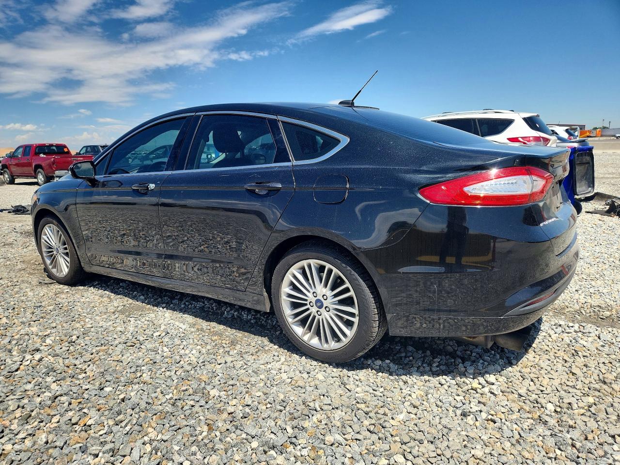 2015 Ford Fusion Se Черный vin: 3FA6P0HD4FR234735