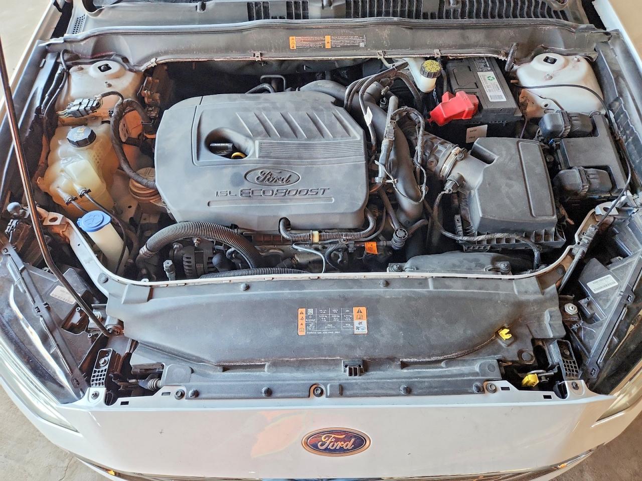 2018 Ford Fusion Se White vin: 3FA6P0HD4JR240799