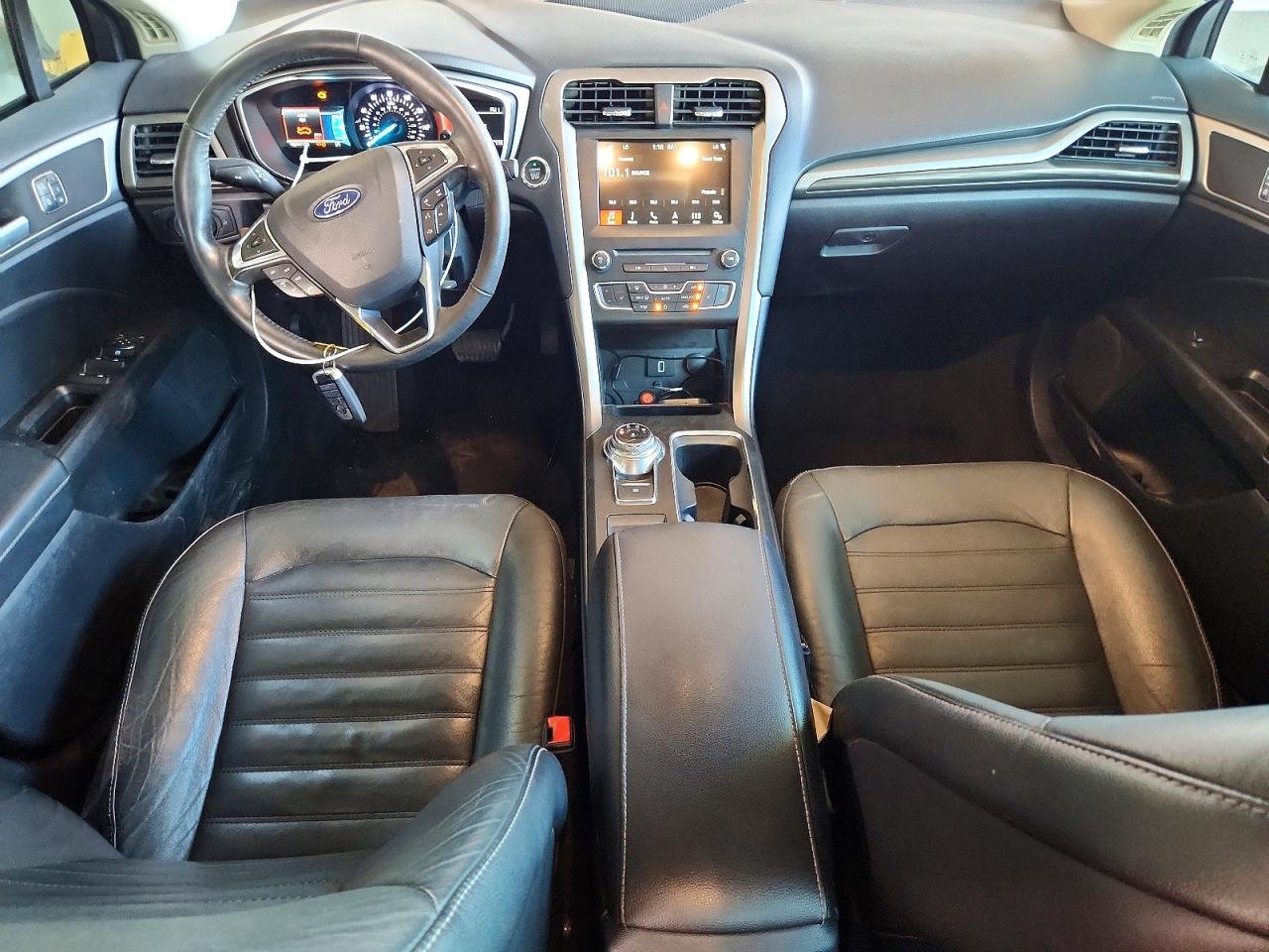 2018 Ford Fusion Se White vin: 3FA6P0HD4JR240799