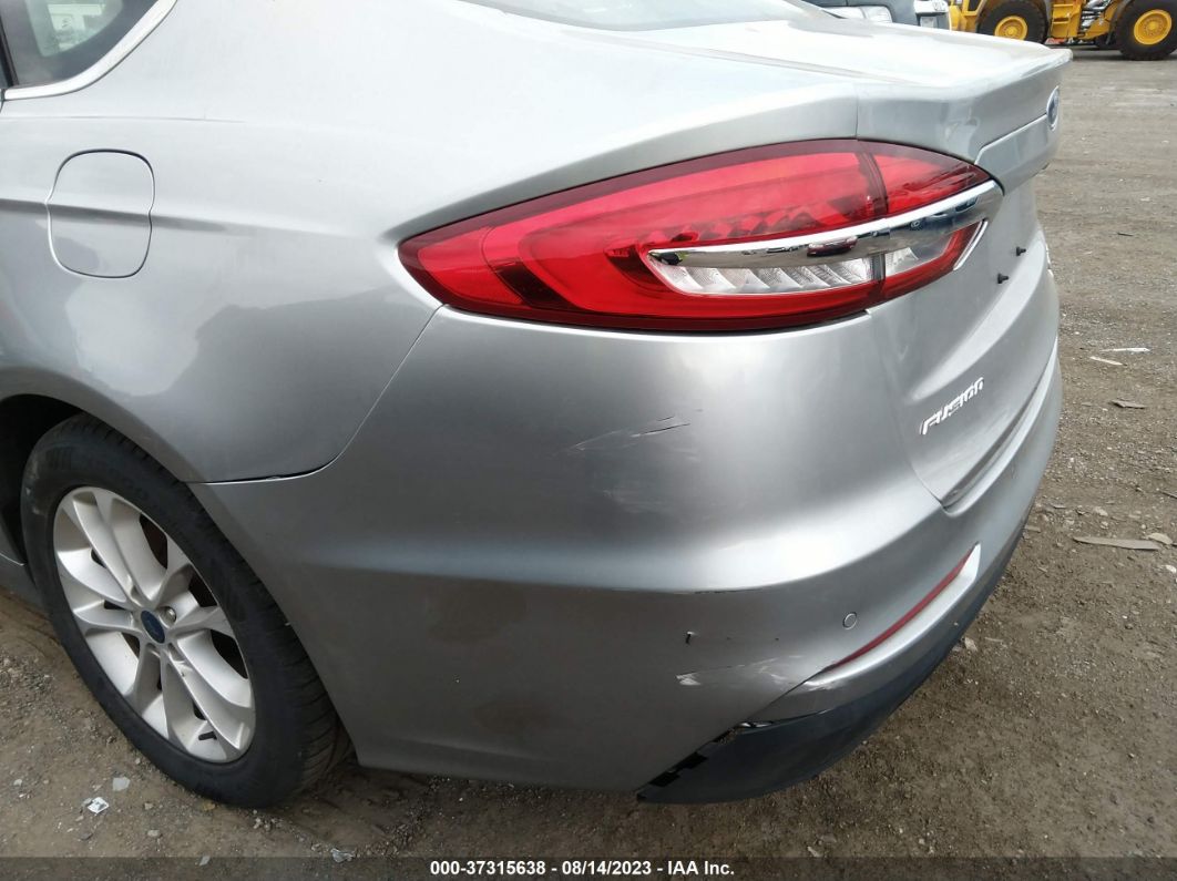 2020 Ford Fusion Se Серебряный vin: 3FA6P0HD4LR172569