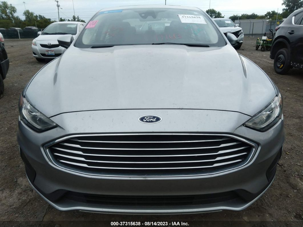 2020 Ford Fusion Se Серебряный vin: 3FA6P0HD4LR172569