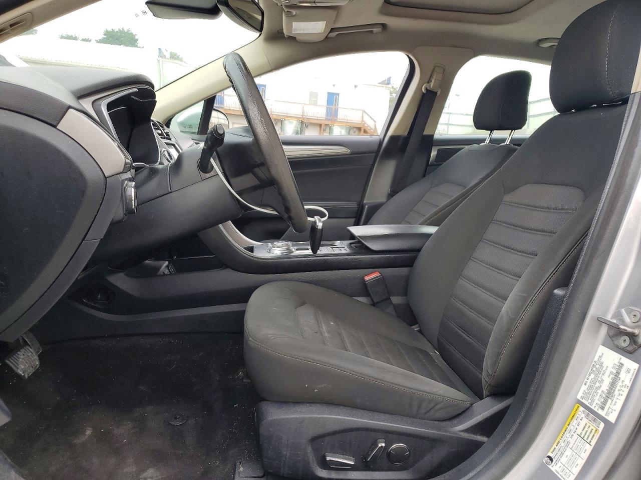 2020 Ford Fusion Se Серебряный vin: 3FA6P0HD4LR172569