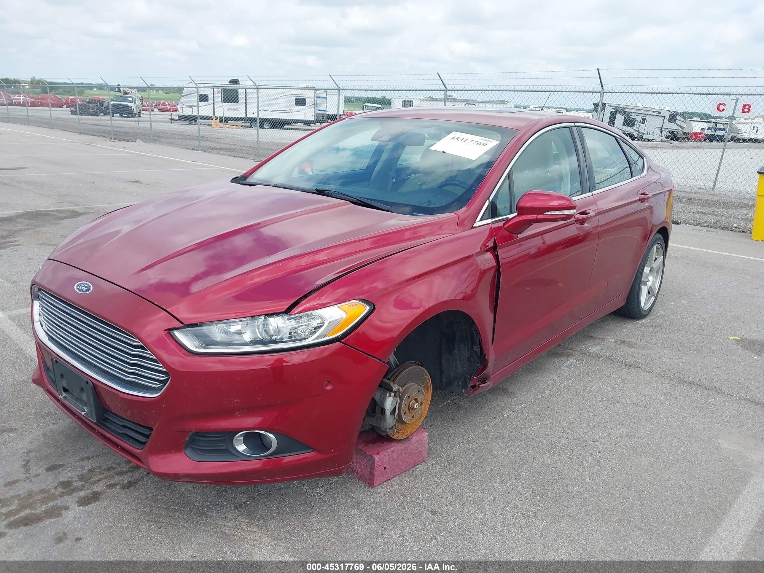 2014 Ford Fusion Se Красный vin: 3FA6P0HD5ER168310