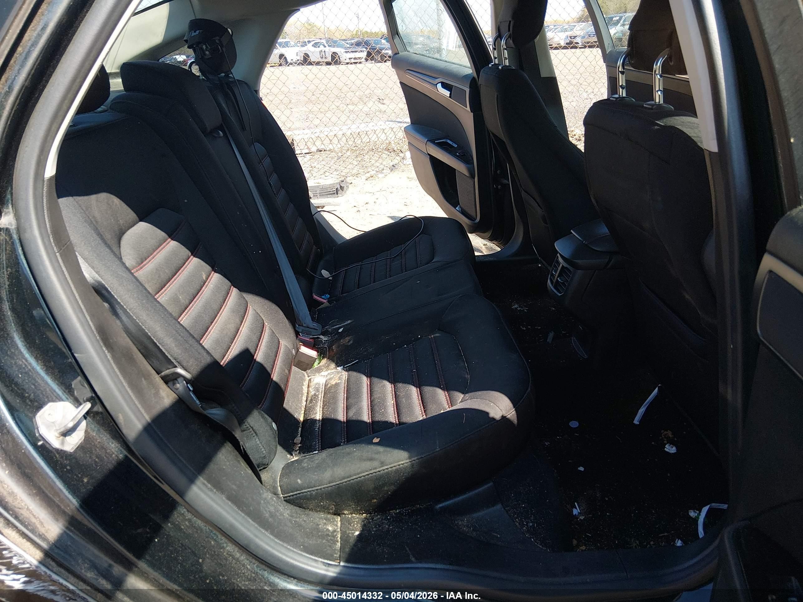 2014 Ford Fusion Se Dark Blue vin: 3FA6P0HD5ER182238