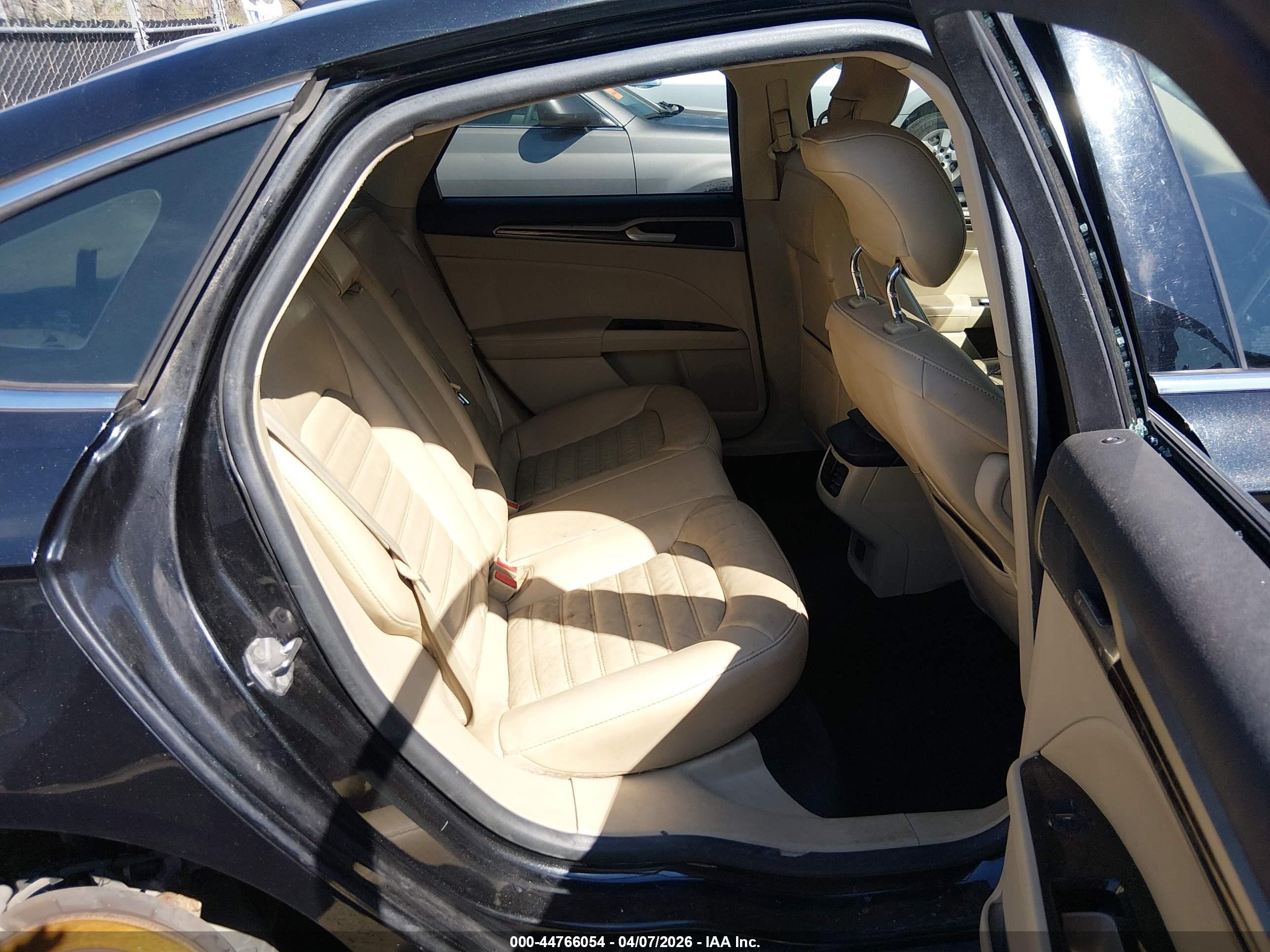 2014 Ford Fusion Se Black vin: 3FA6P0HD5ER185012