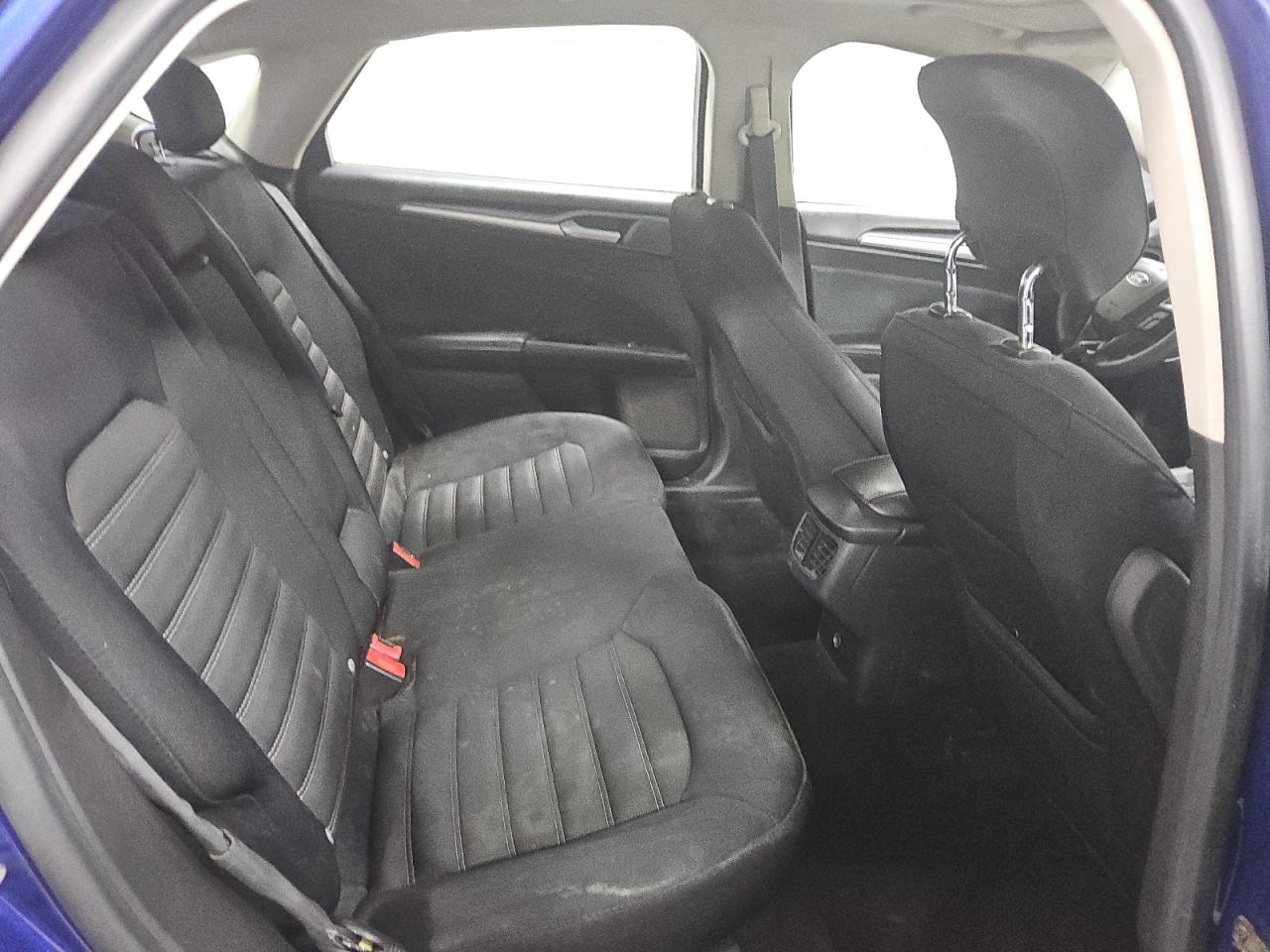 2014 Ford Fusion Se Blue vin: 3FA6P0HD5ER217117 Damage: Left Front Headrest, Missing, Replacement Required