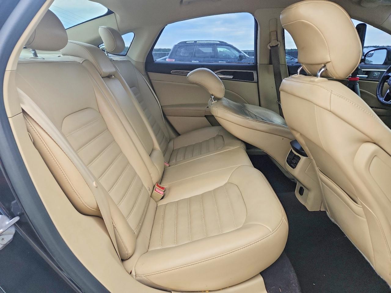 2014 Ford Fusion Se Black vin: 3FA6P0HD5ER260632