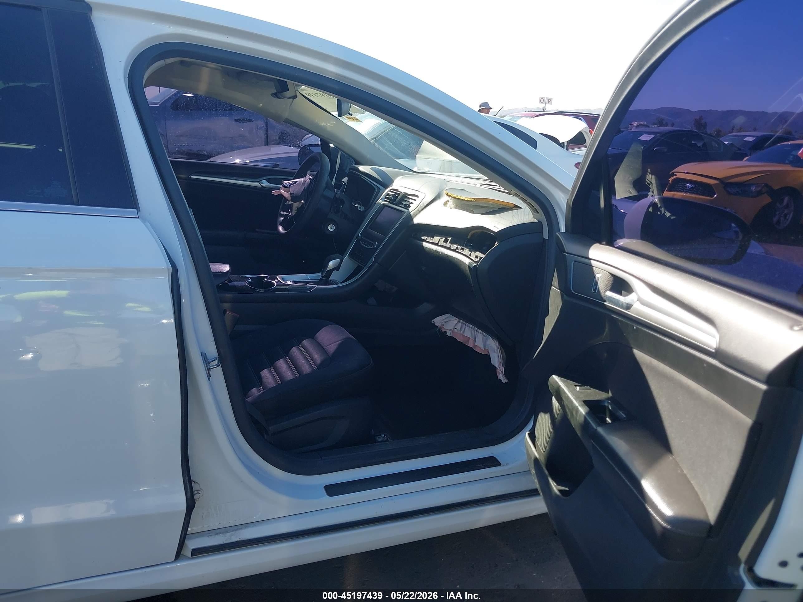 2014 Ford Fusion Se White vin: 3FA6P0HD5ER292142