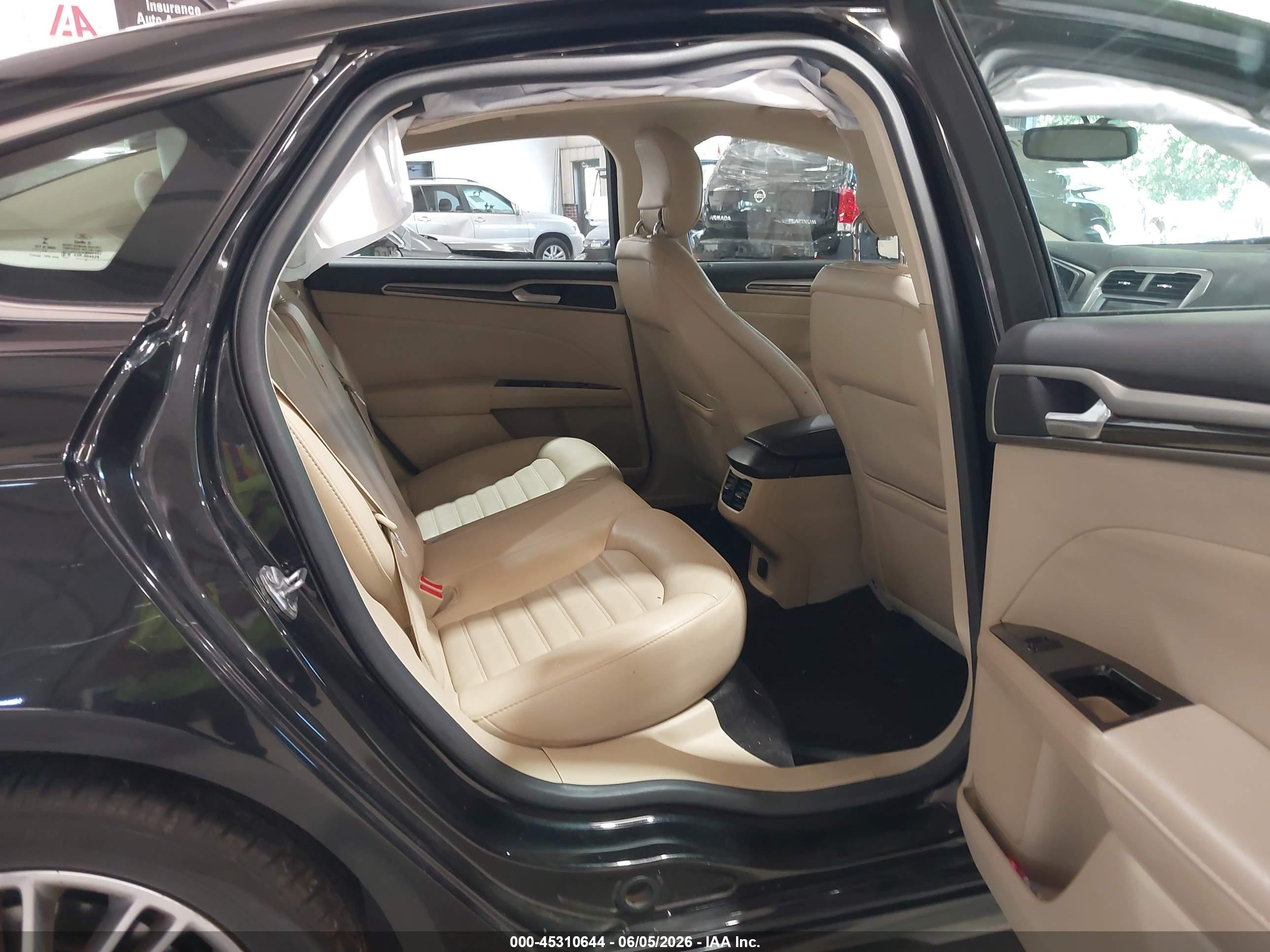 2014 Ford Fusion Se Black vin: 3FA6P0HD5ER303611