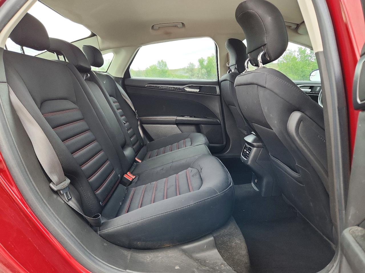 2014 Ford Fusion Se Burgundy vin: 3FA6P0HD5ER355935