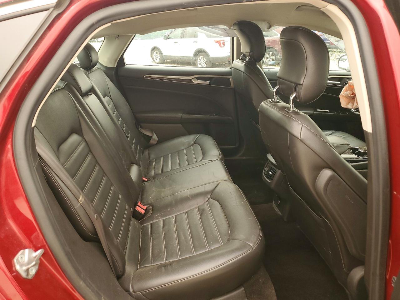 2014 Ford Fusion Se Red vin: 3FA6P0HD5ER362593