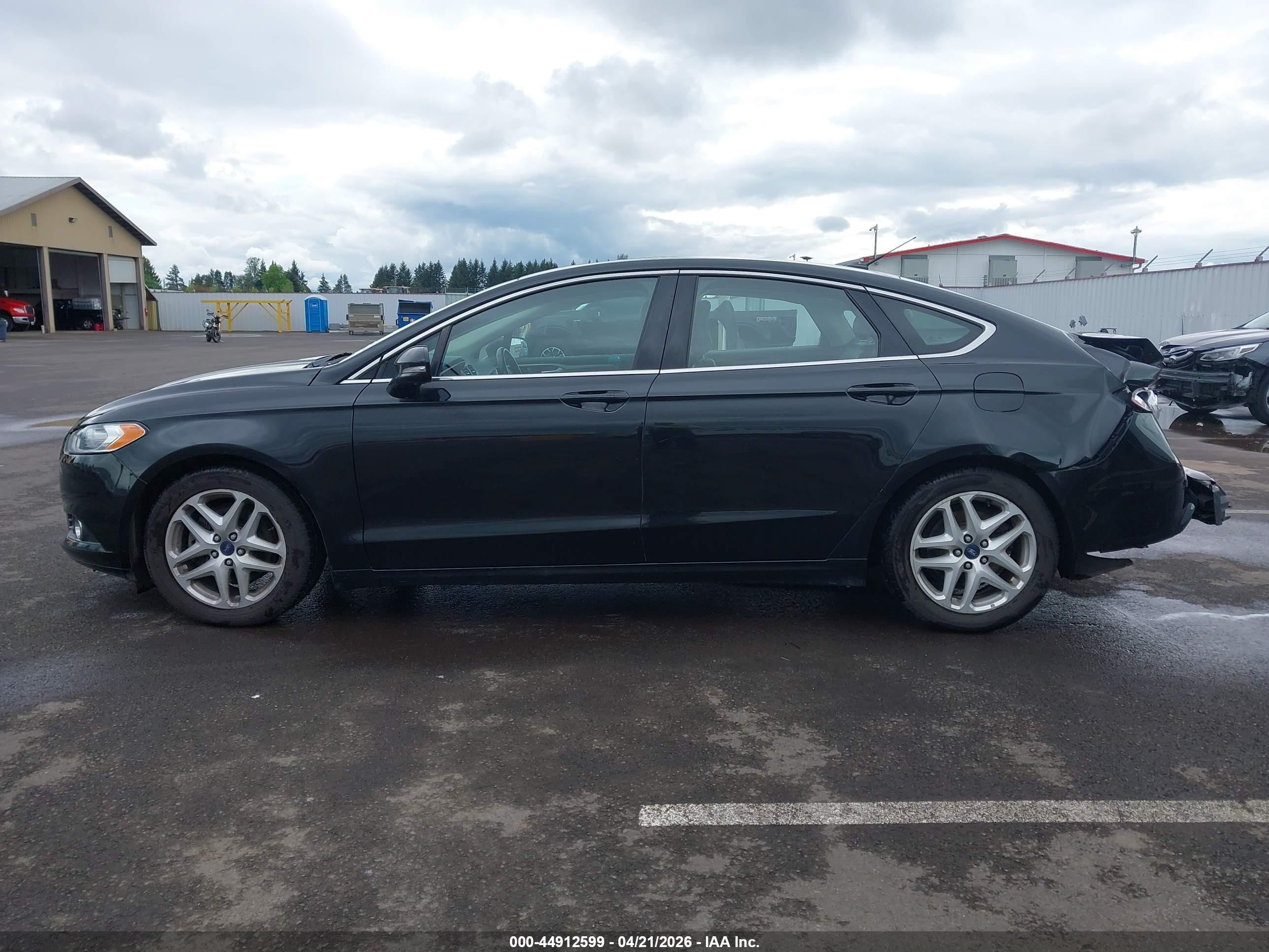 2015 Ford Fusion Se Черный vin: 3FA6P0HD5FR265220
