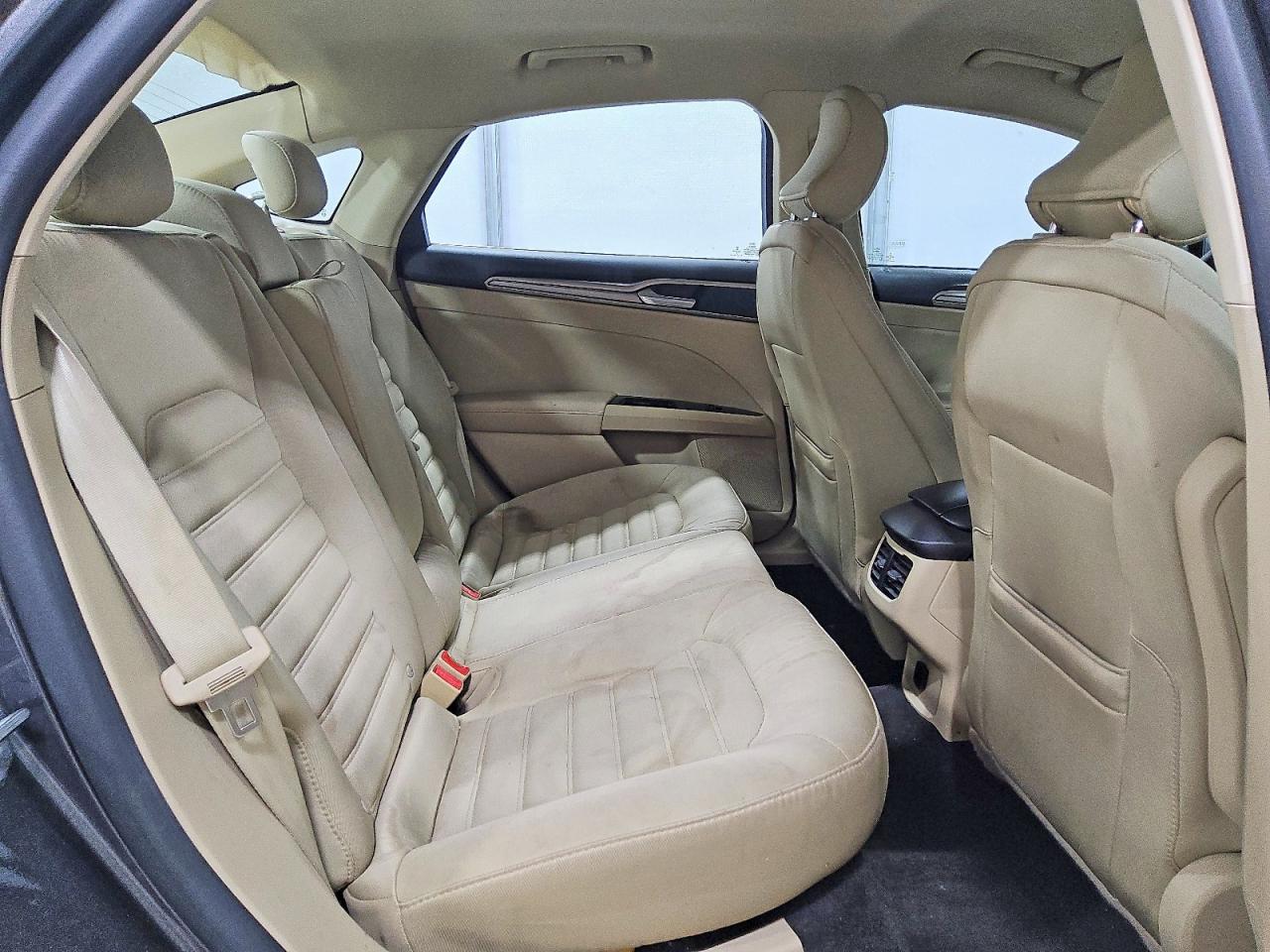 2015 Ford Fusion Se Серый vin: 3FA6P0HD5FR273284