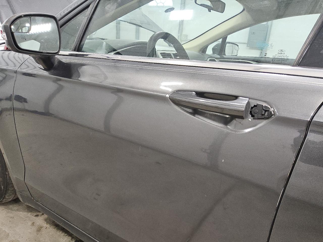 2015 Ford Fusion Se Серый vin: 3FA6P0HD5FR273284 Damage: Left Front Door Lock, Broken, Replacement Required