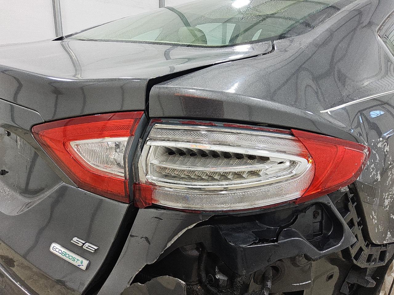 2015 Ford Fusion Se Серый vin: 3FA6P0HD5FR273284 Damage: Right Tail Light, Broken, Replacement Required