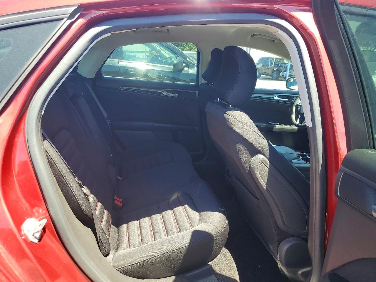 2015 Ford Fusion Se Red vin: 3FA6P0HD5FR281806