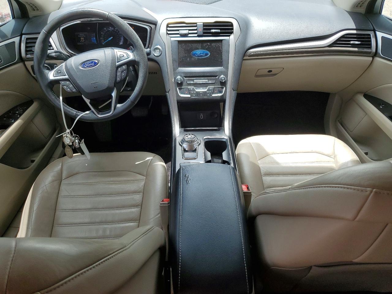2017 Ford Fusion Se Белый vin: 3FA6P0HD5HR228560