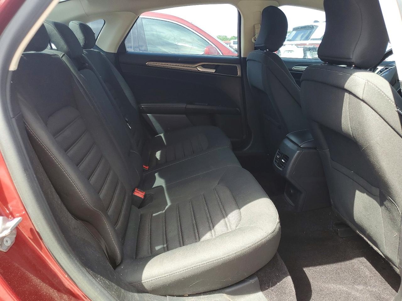 2017 Ford Fusion Se Maroon vin: 3FA6P0HD5HR304049