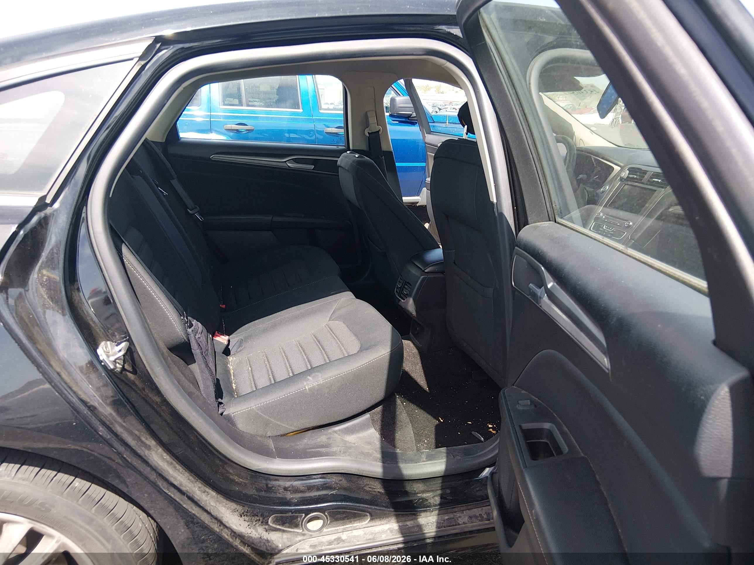 2018 Ford Fusion Se Black vin: 3FA6P0HD5JR253190