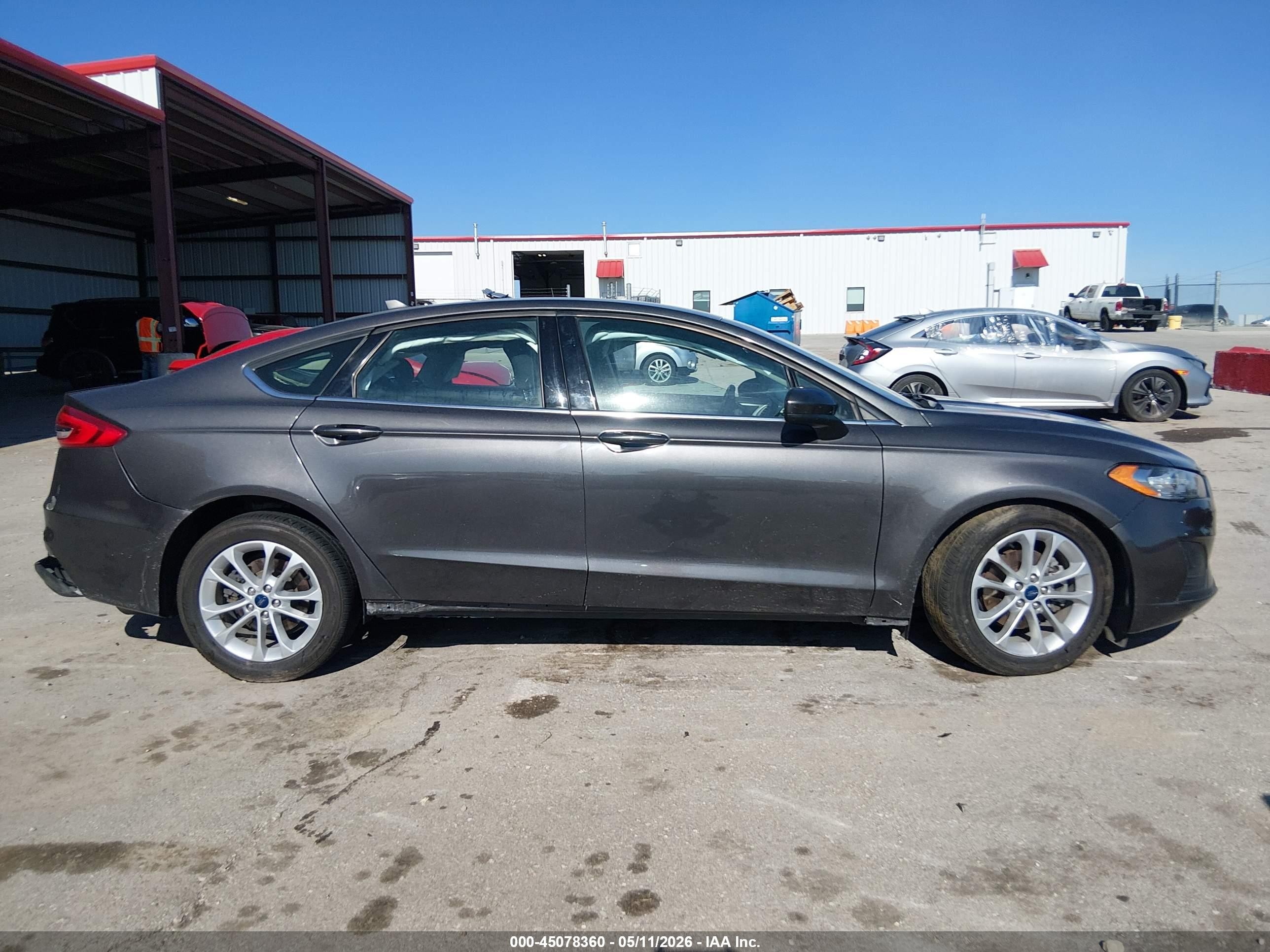2019 Ford Fusion Se Серый vin: 3FA6P0HD5KR148490
