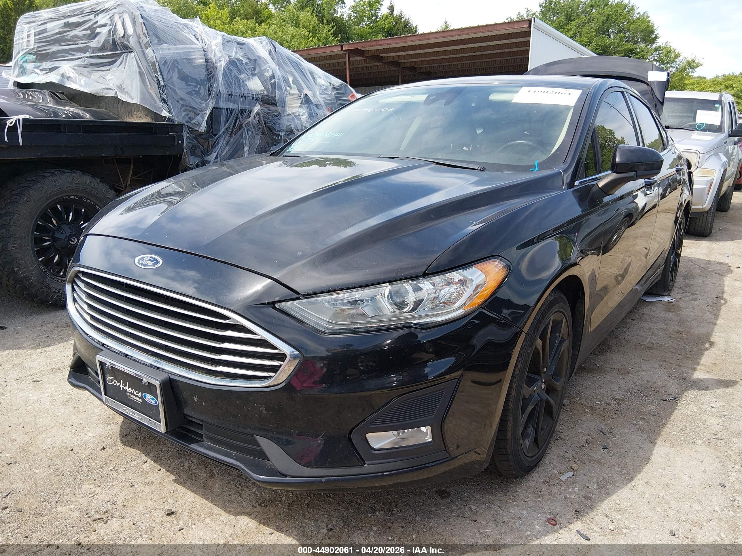 2020 Ford Fusion Se Black vin: 3FA6P0HD5LR110937