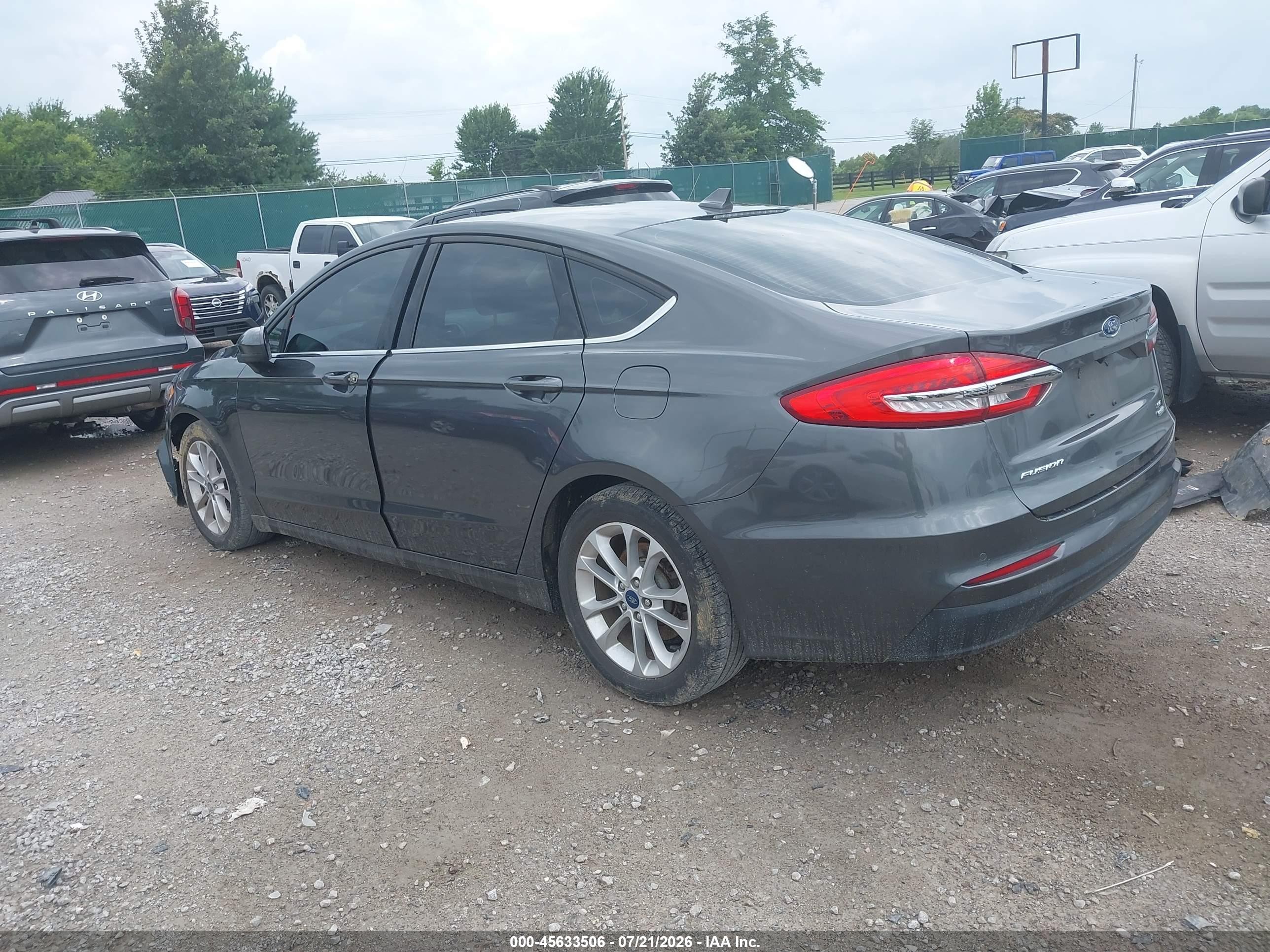 2020 Ford Fusion Se Серый vin: 3FA6P0HD5LR140701