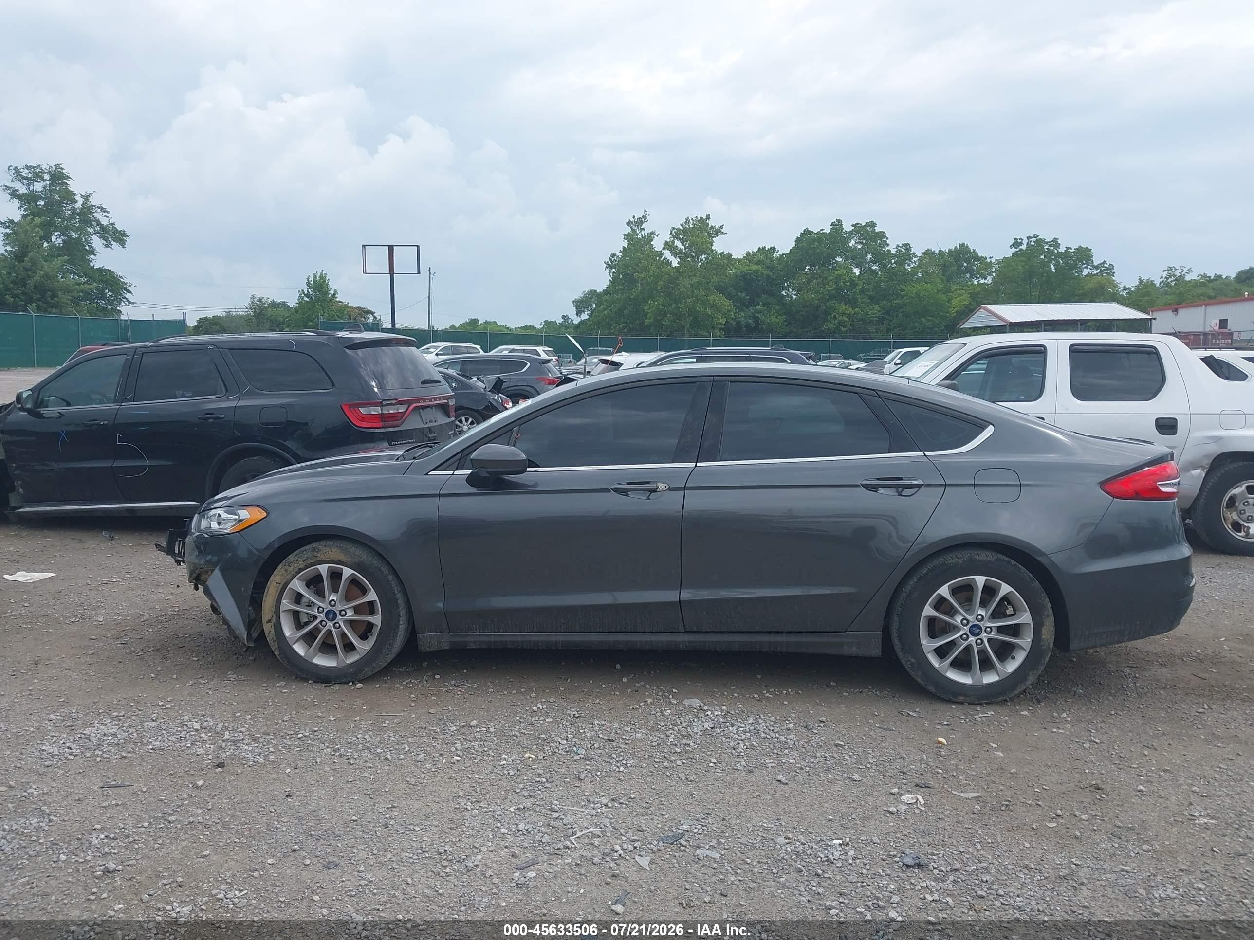 2020 Ford Fusion Se Серый vin: 3FA6P0HD5LR140701