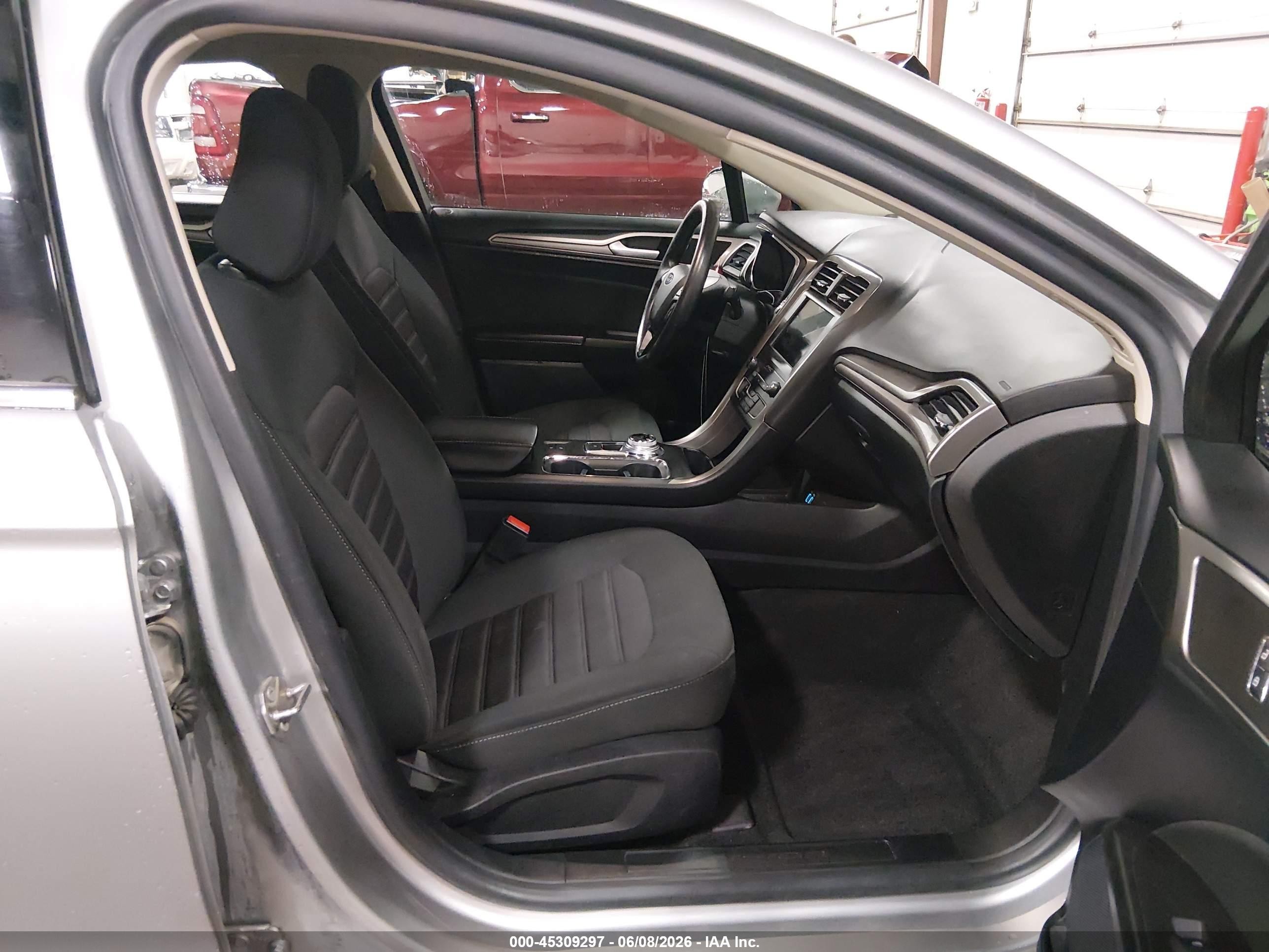 2020 Ford Fusion Se Gray vin: 3FA6P0HD5LR220144