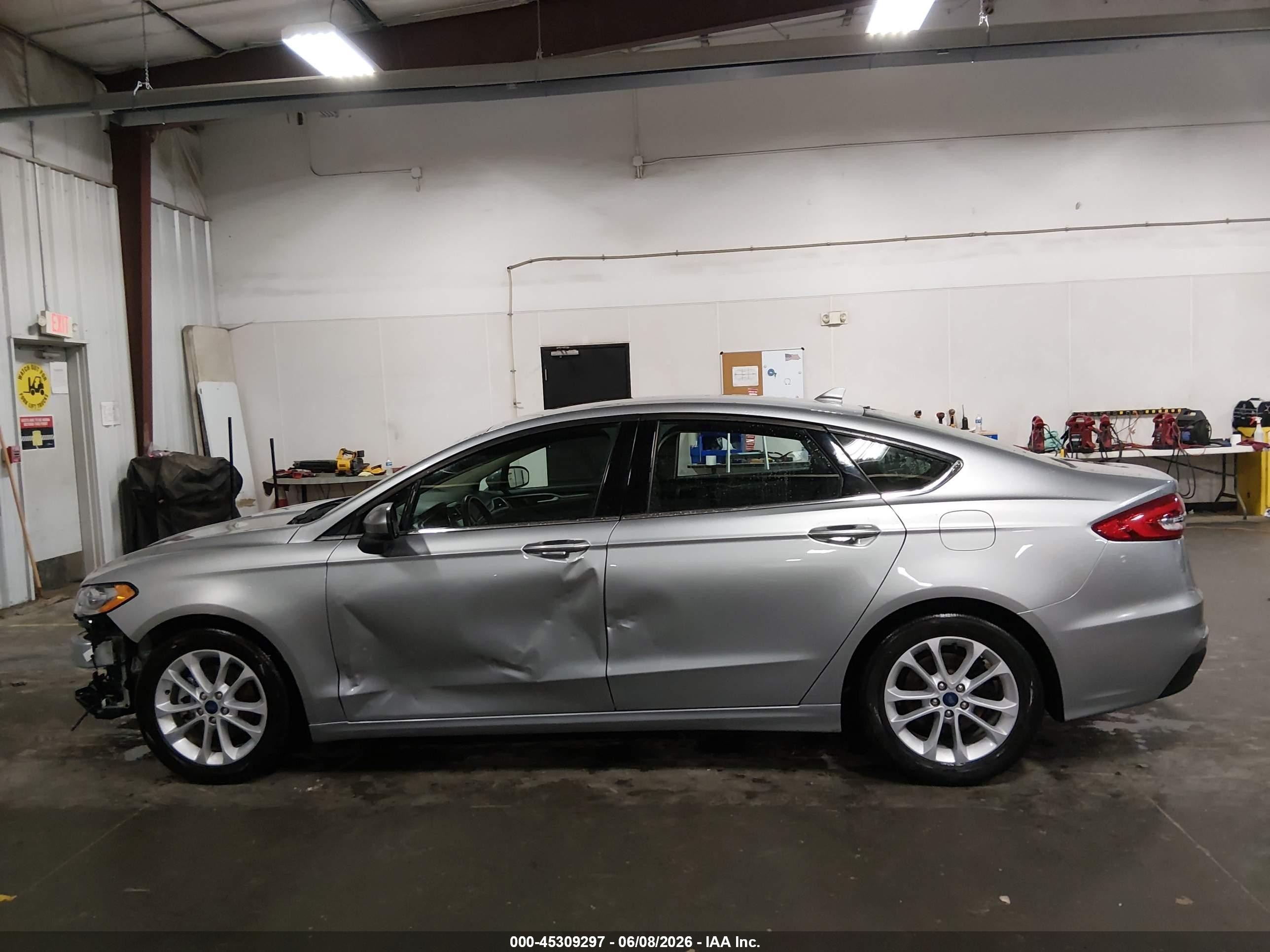 2020 Ford Fusion Se Gray vin: 3FA6P0HD5LR220144