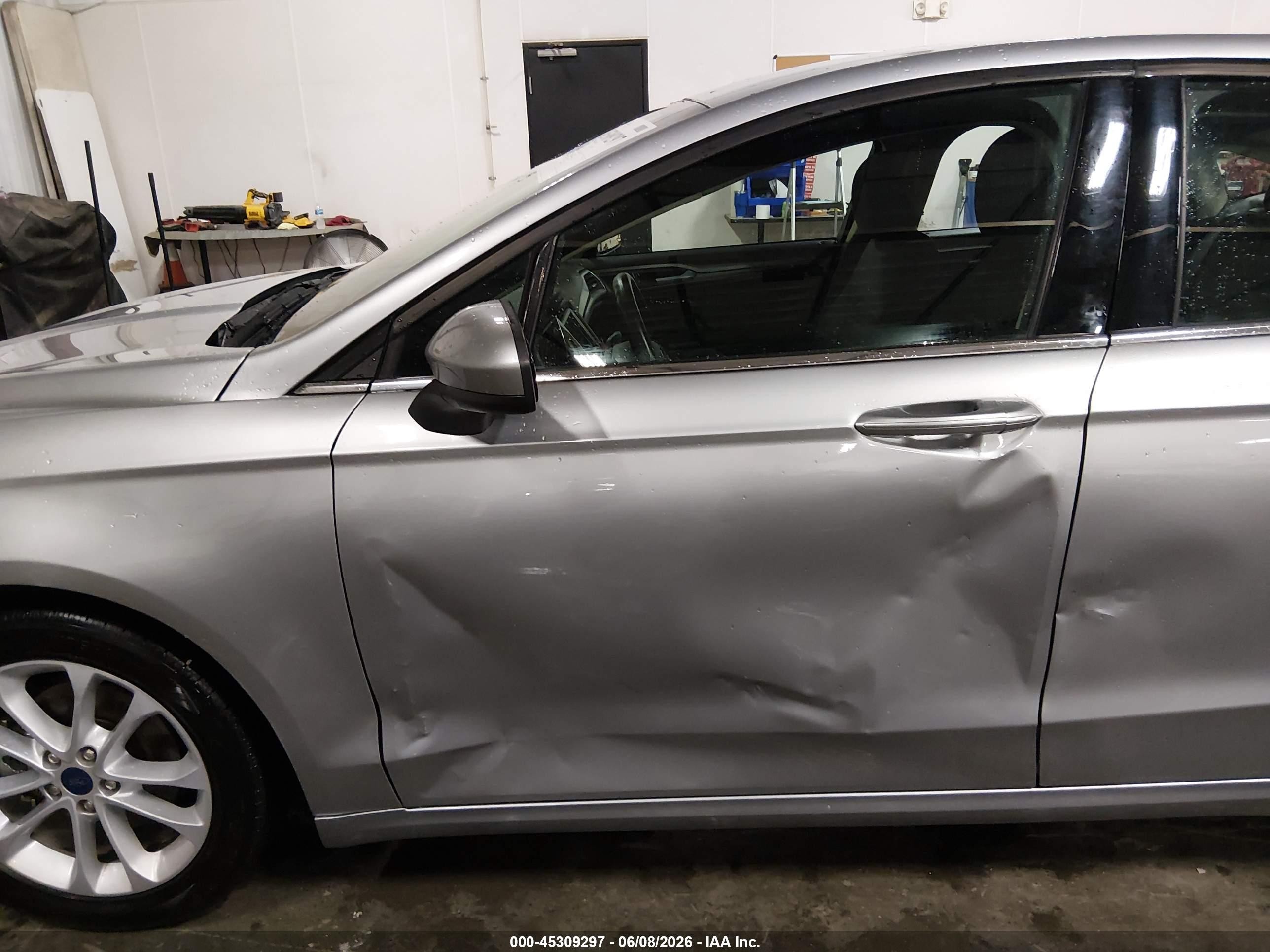 2020 Ford Fusion Se Gray vin: 3FA6P0HD5LR220144