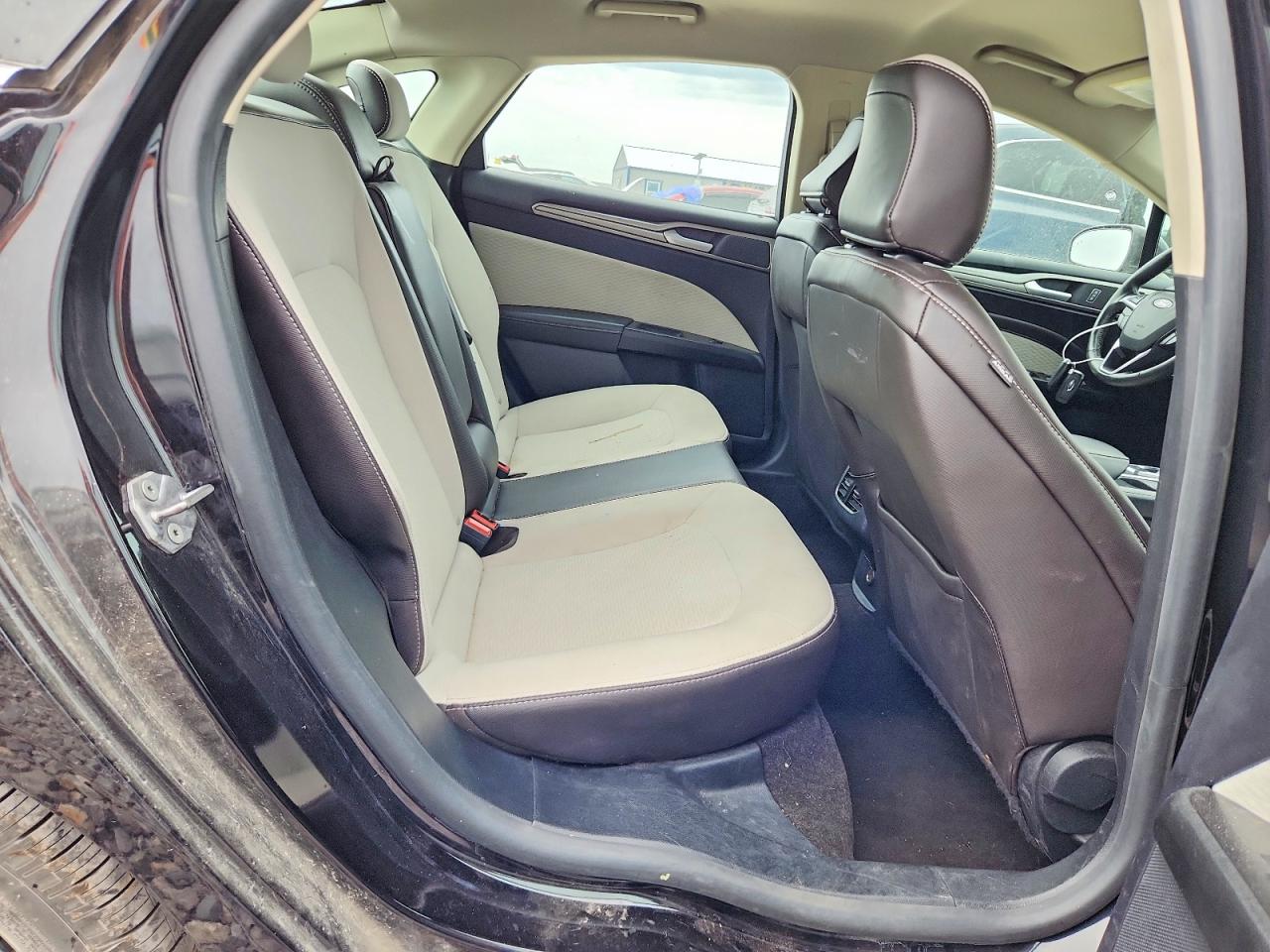 2020 Ford Fusion Se Black vin: 3FA6P0HD5LR233170
