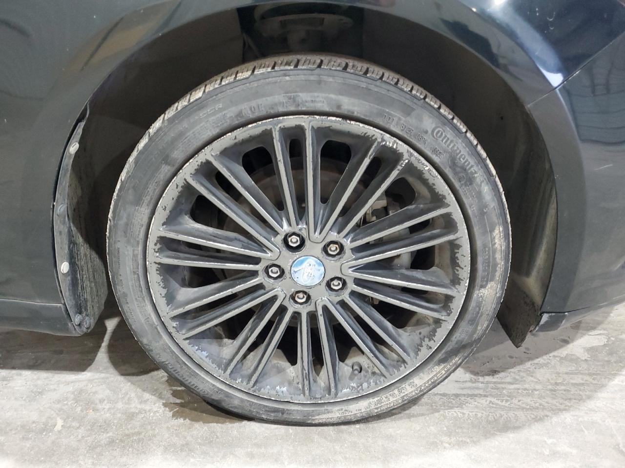 2014 Ford Fusion Se Black vin: 3FA6P0HD6ER149541 Damage: Right Front Wheel, Curb Rash, > 12 Inches