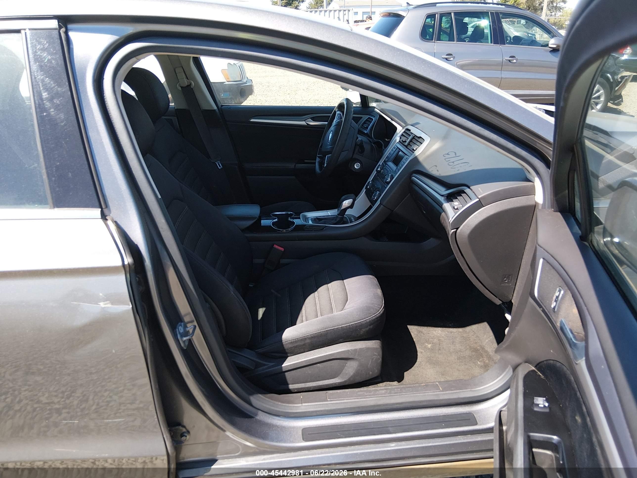 2014 Ford Fusion Se Gray vin: 3FA6P0HD6ER188128