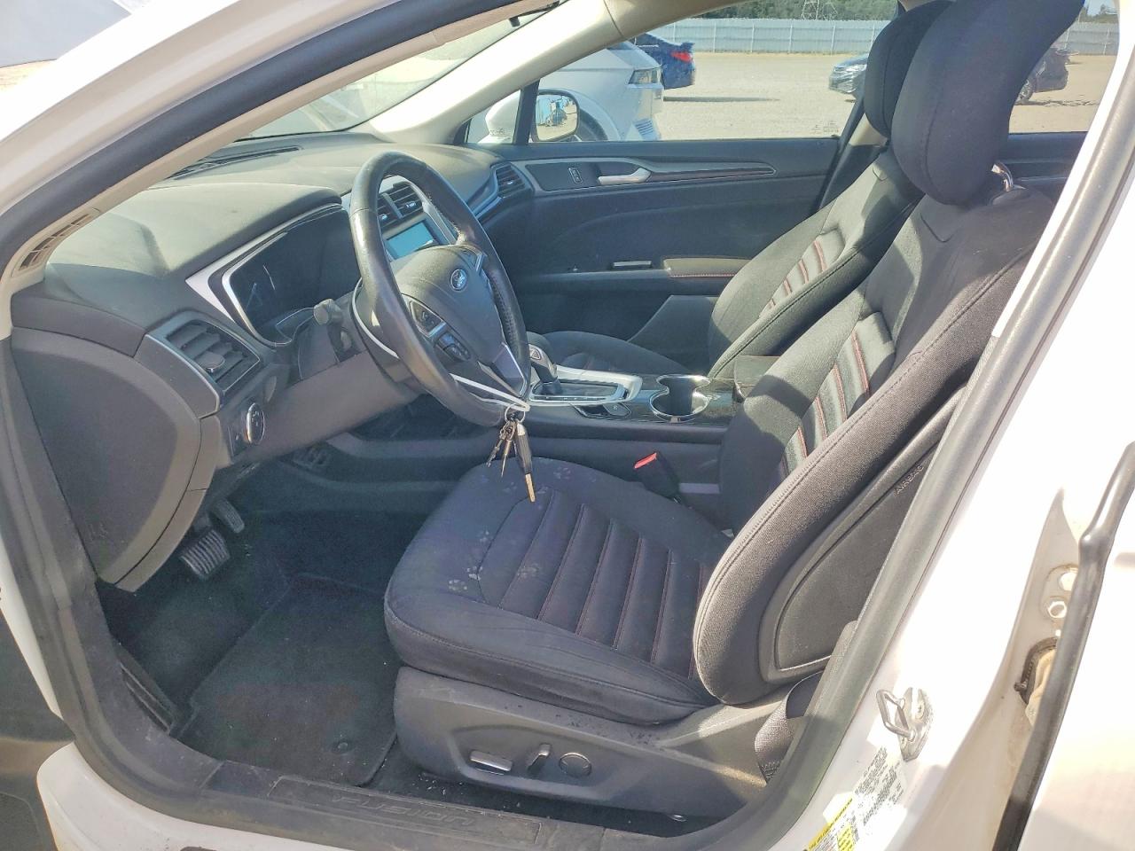 2014 Ford Fusion Se White vin: 3FA6P0HD6ER212458